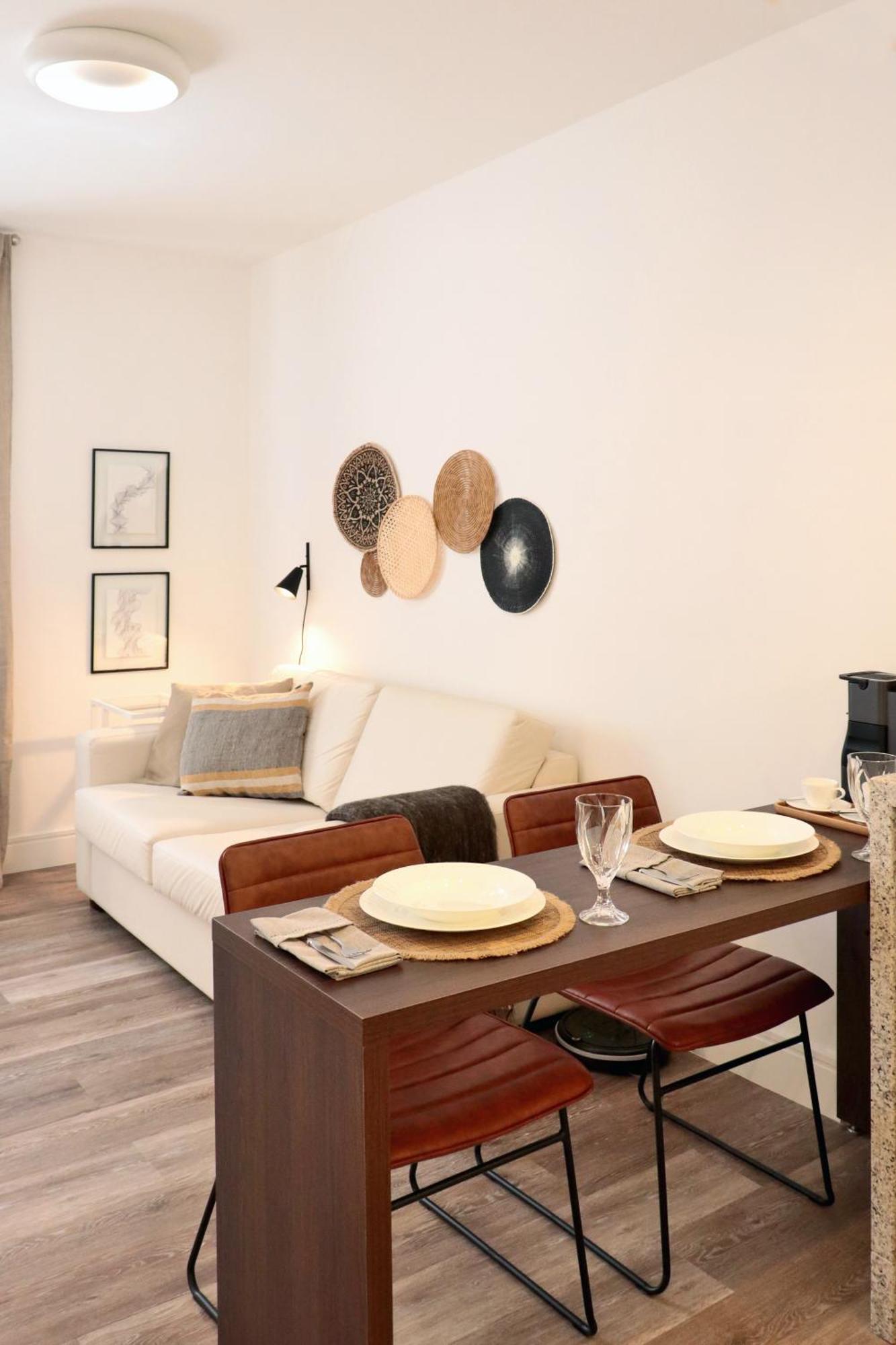 Jp Crauford Aparthotel
