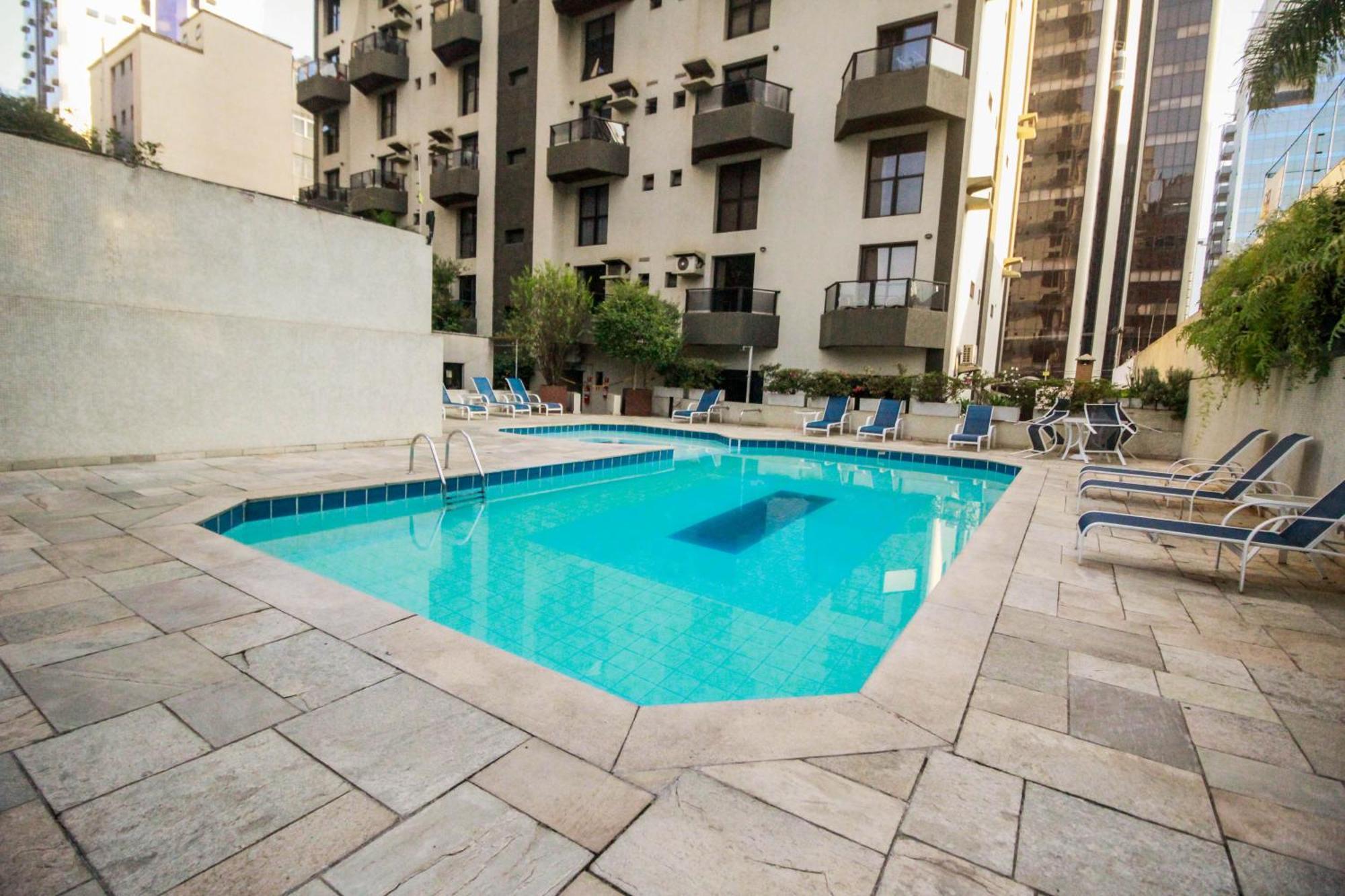 Apartment Duplex Place Vendome! Moema, 58m2, Amplo, Conforto, Luxo! Servicos, Estacionamento, Internet, Metro!