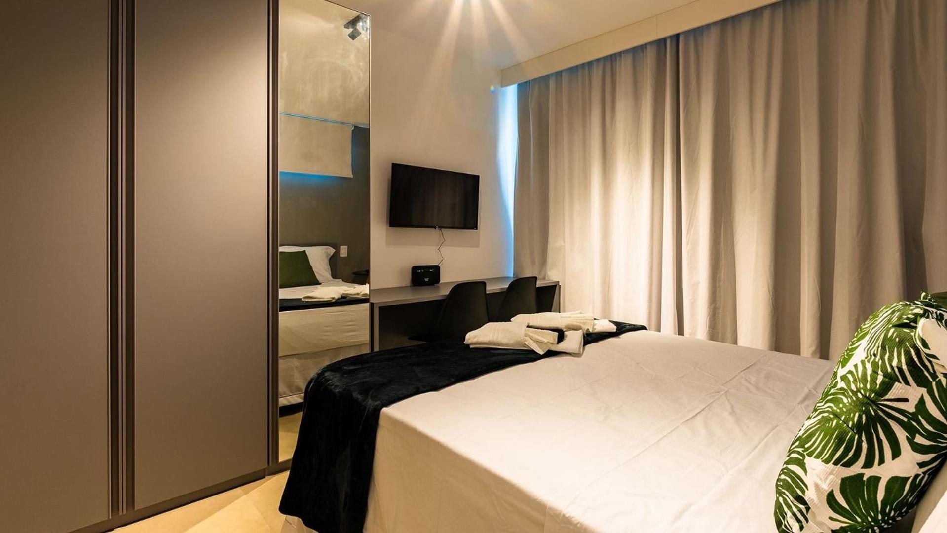 By Dabra House: Completos Em Moema Em Frente Ao Shopping Ibirapuera Casa de férias *