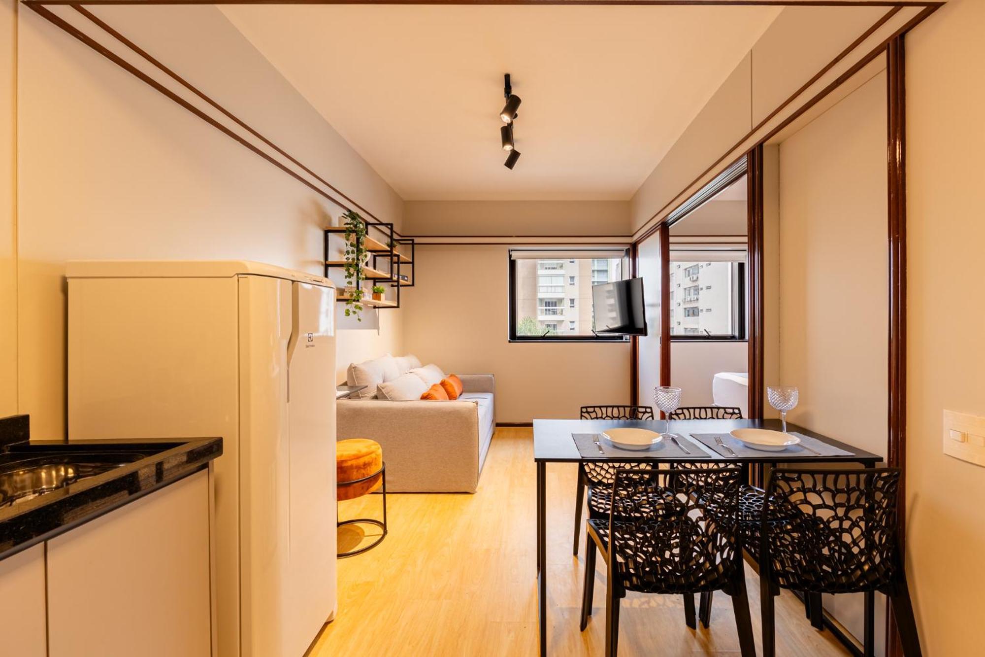 Easy Star - Flat Classico No Coracao Do Jardim Paulista - Hp01i *
