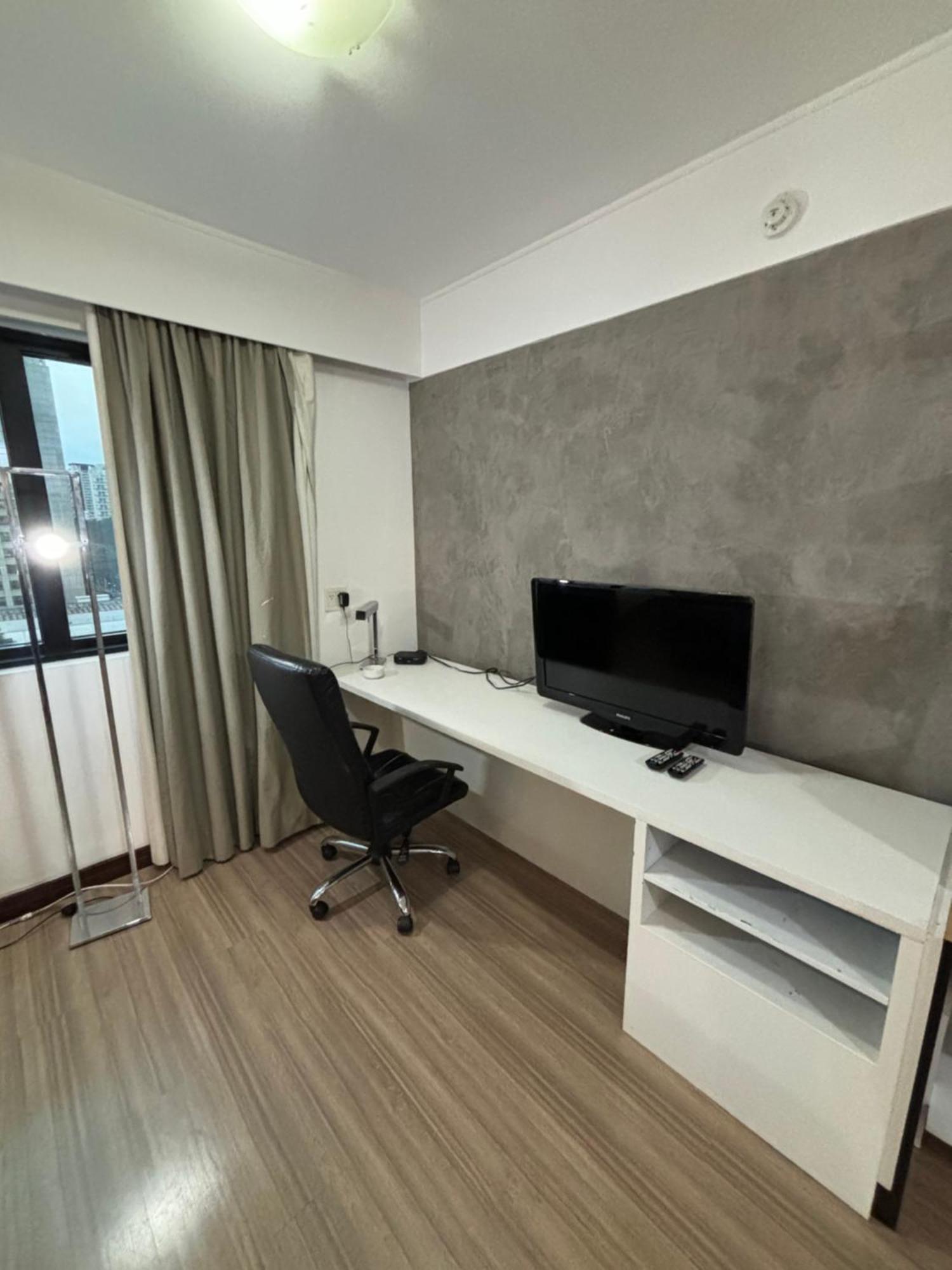 Flat Meli Ibirapuera Moema Com Cozinha,garagem,piscina 907 *