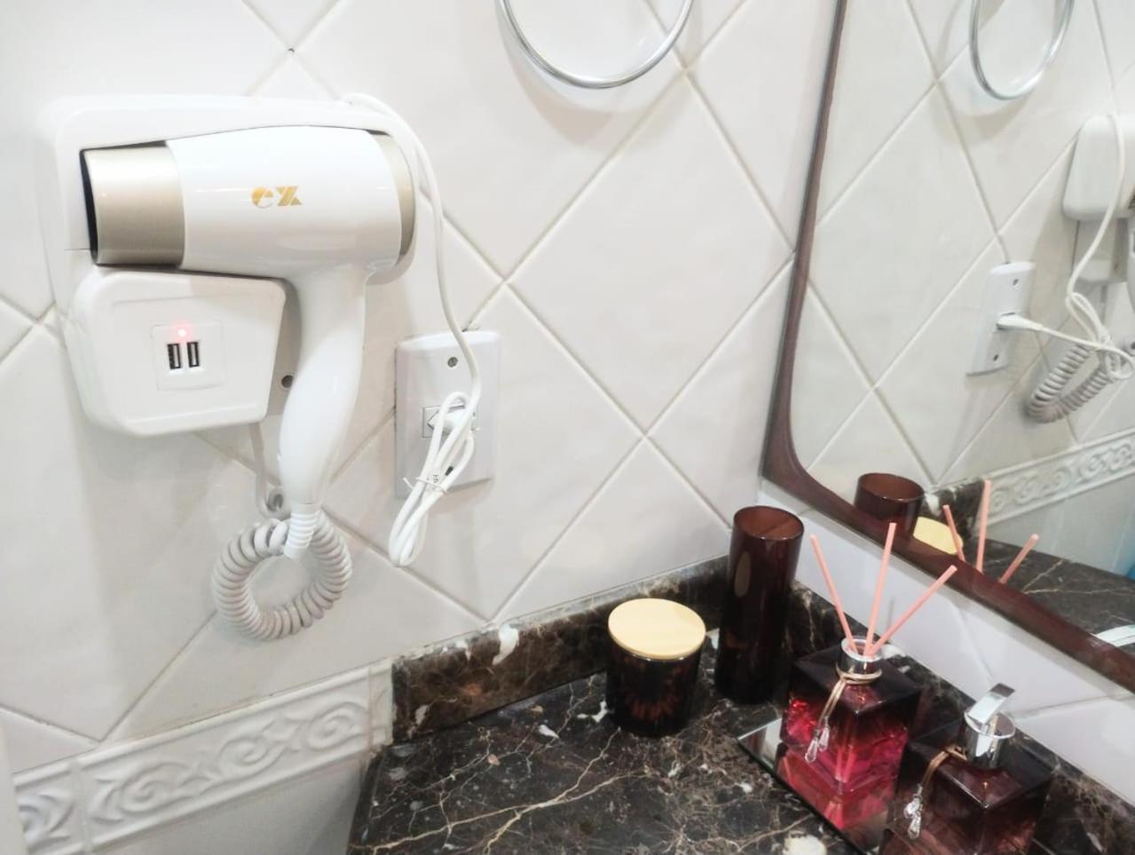 Em Moema - Flat Executivo Prox Ao Aeroporto E Shopping Ibirapuera Sao Paulo
