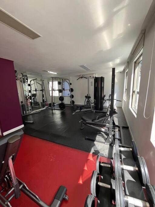 Apartment Apto 2 Av Luis C Berrini *