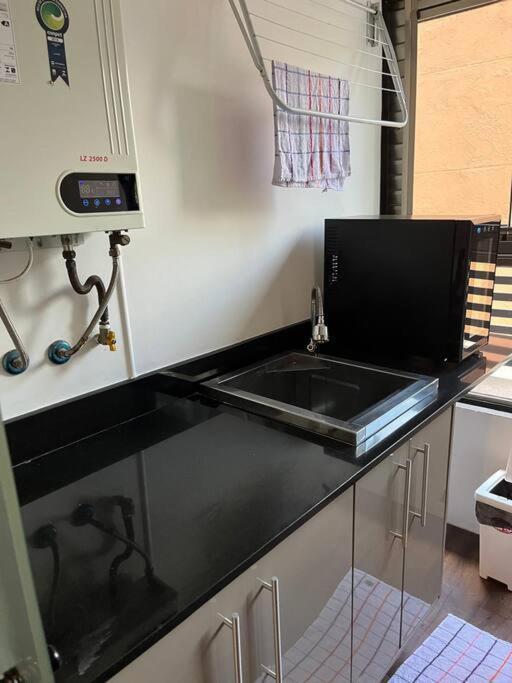 Apto 2 Av Luis C Berrini Apartment *