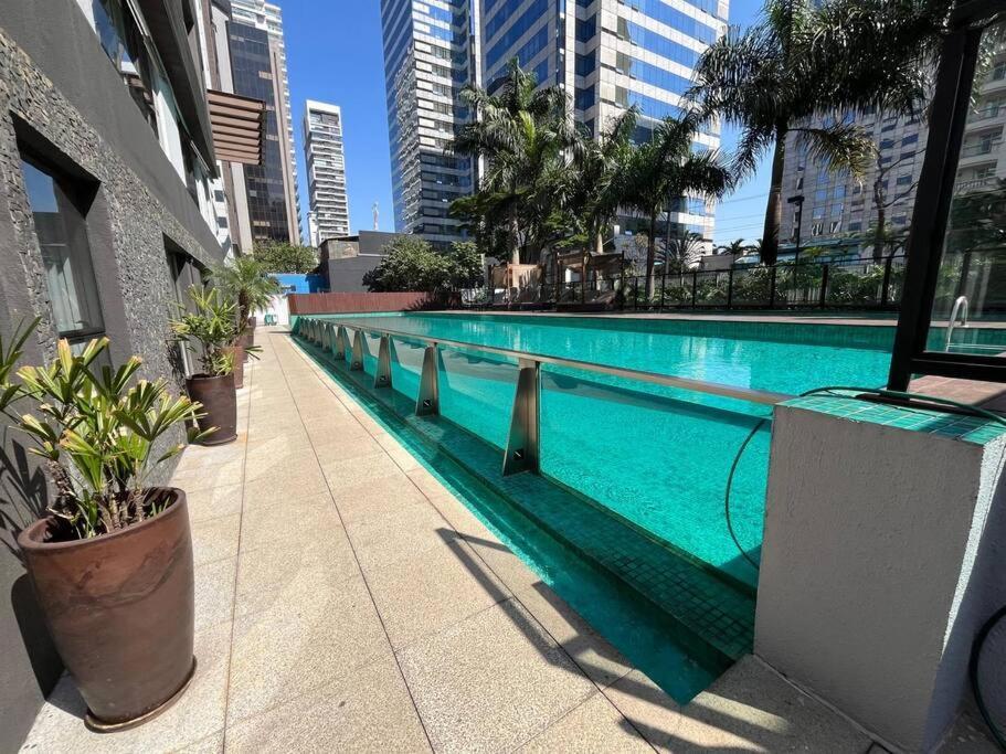 Apartment Apto 2 Av Luis C Berrini