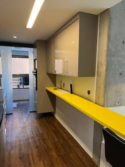 Apto 2 Av Luis C Berrini Apartment