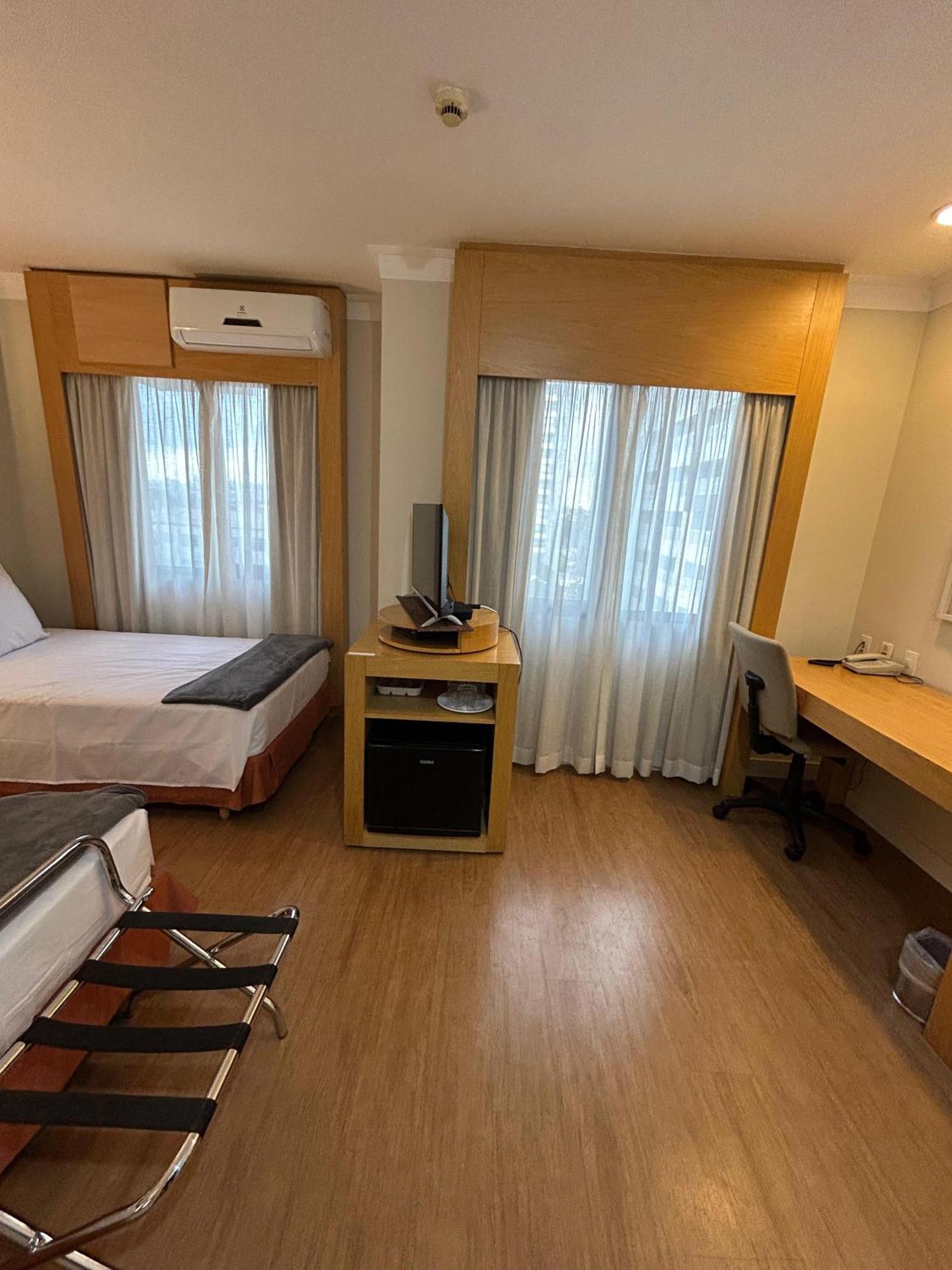 Flat Moderno Aeroporto Cogonhas Com Garagem 311 *