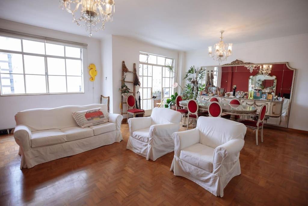 Extravagance In Heart Of Sp