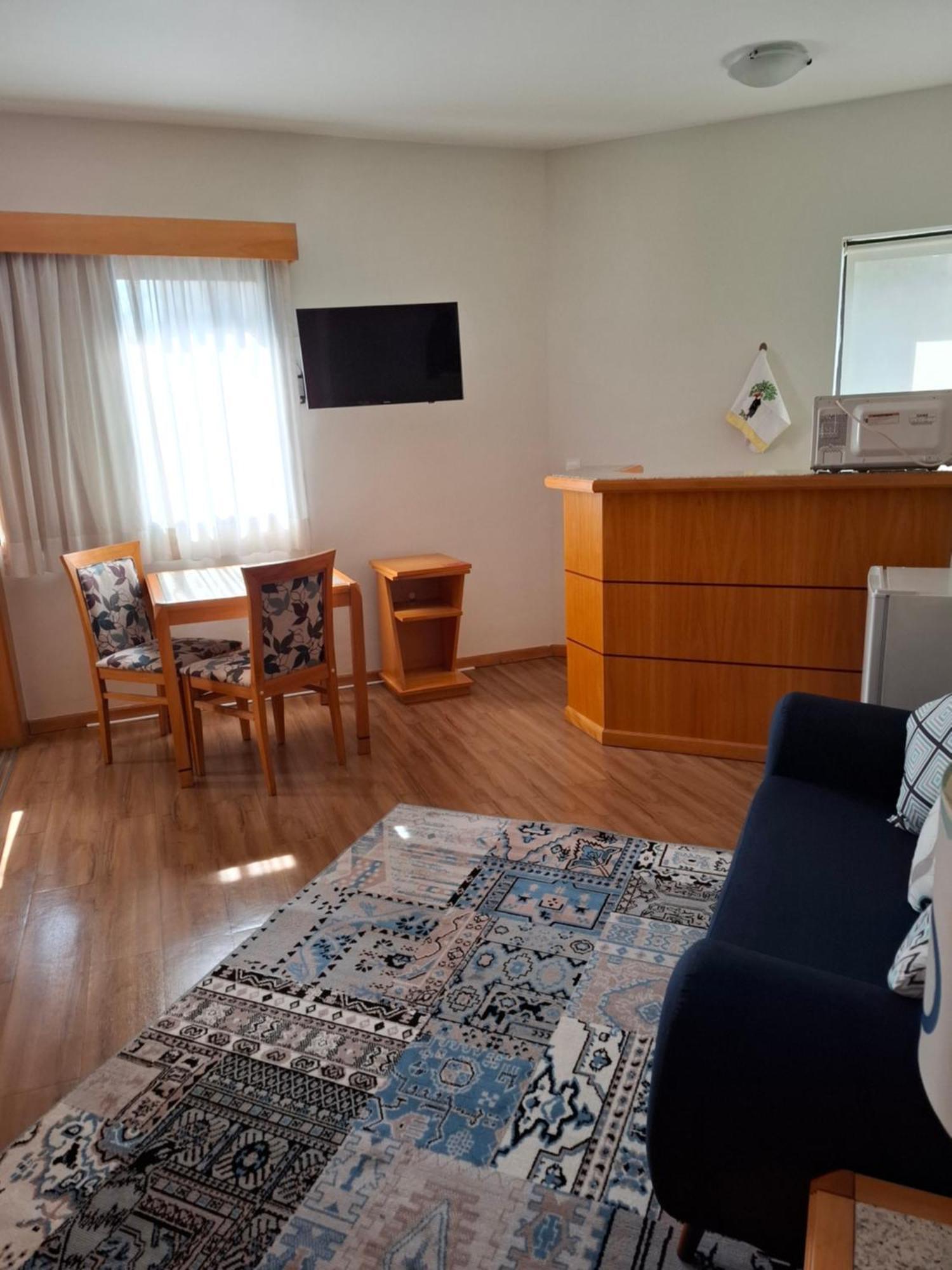Aparthotel Condominio Hampton *