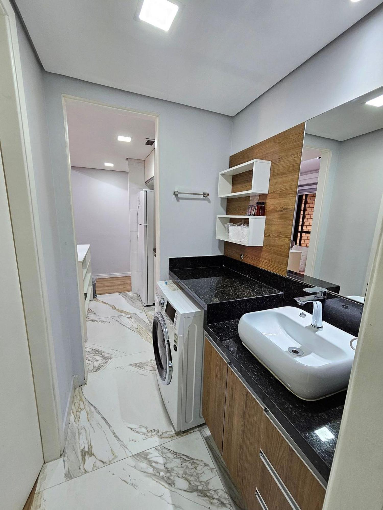 Flat Reformado Perto Do Metro De Moema * Sao Paulo