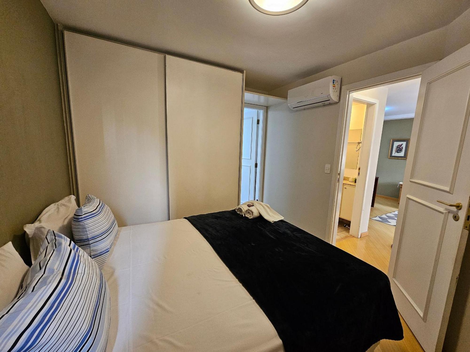 Apartemen Apart/hotel C/2 Quartos E Dois Banheiro Moema Sp Sao Paulo