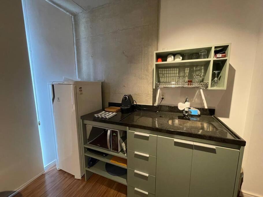 Novo Metro Garagem Eab807 *