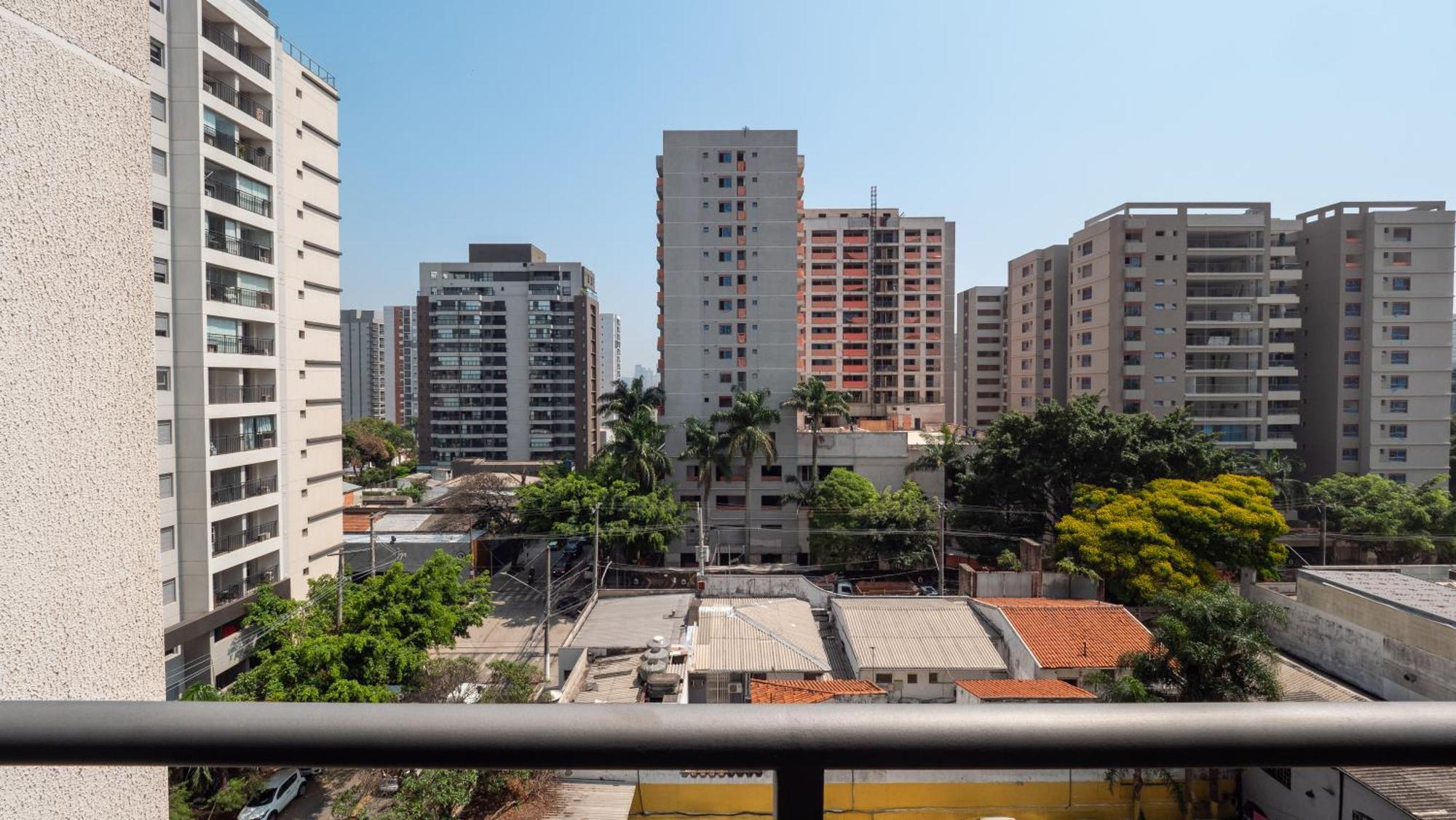 Apezinho Moema *