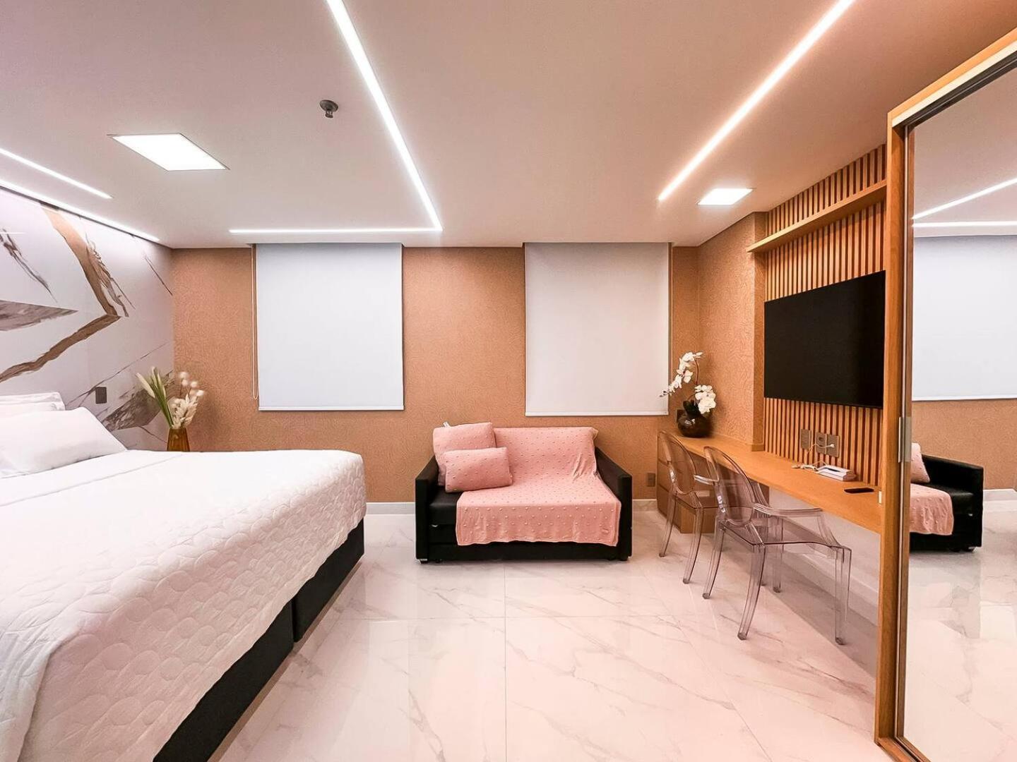 Khách sạn M N Flats - Flat Dentro Do Wi Av Ibirapuera 2927