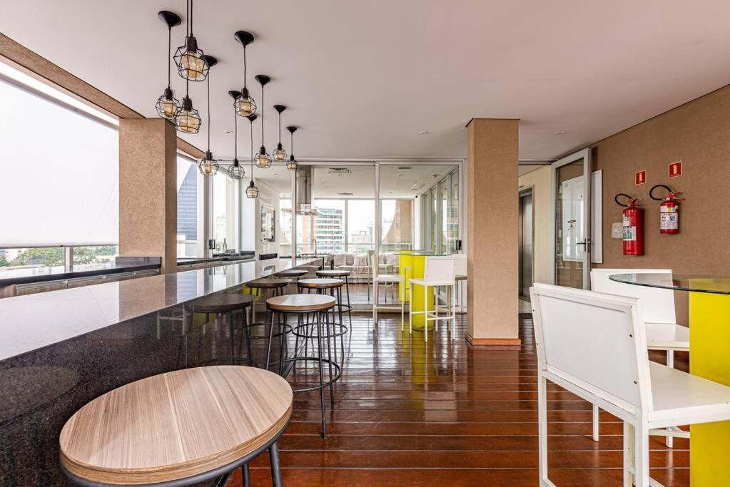 Apartment Lindo Apto Studio Na R Augusta Para 3 Pessoas, Com Estacionamento! *