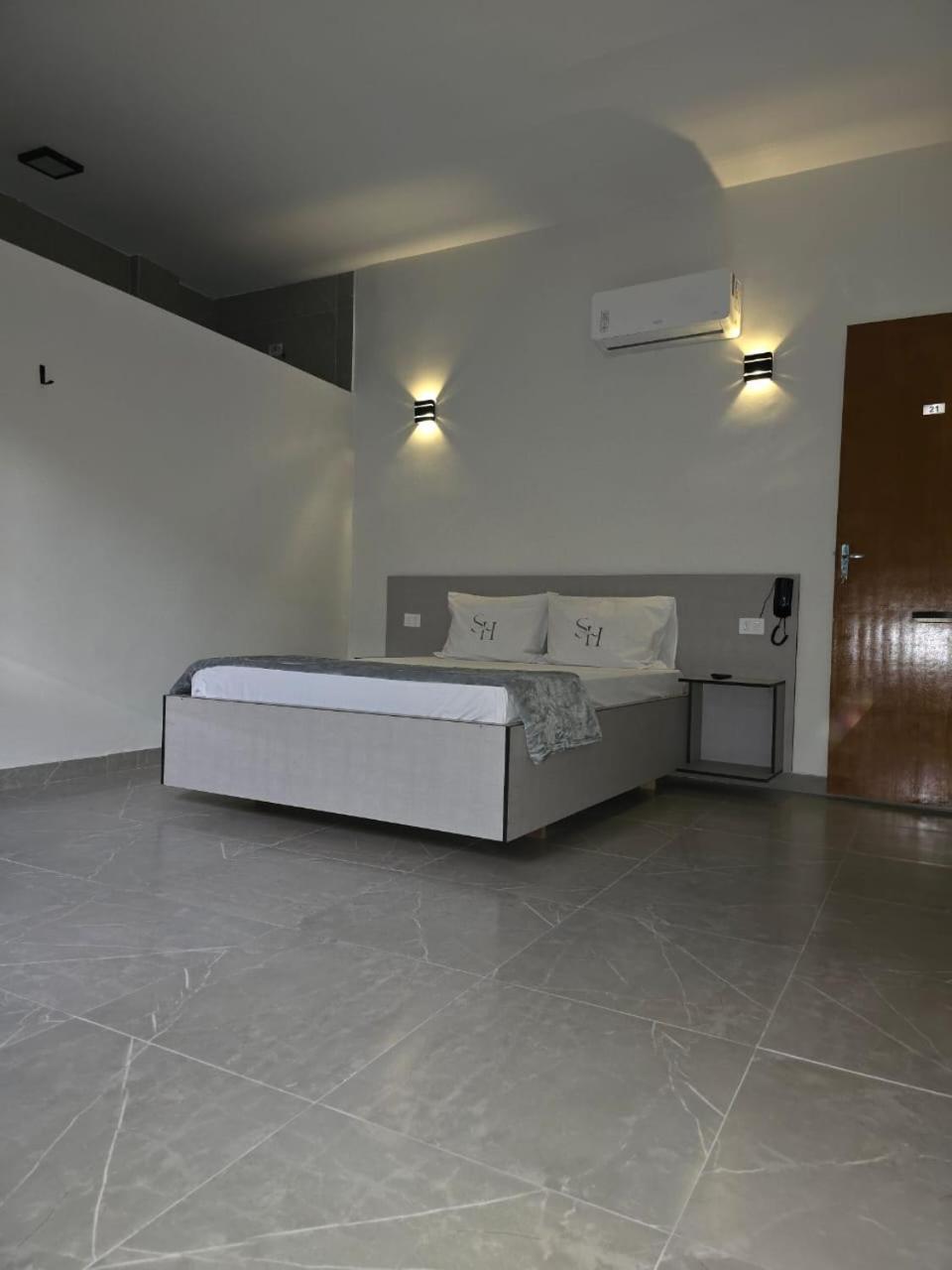 Singular Hotel *