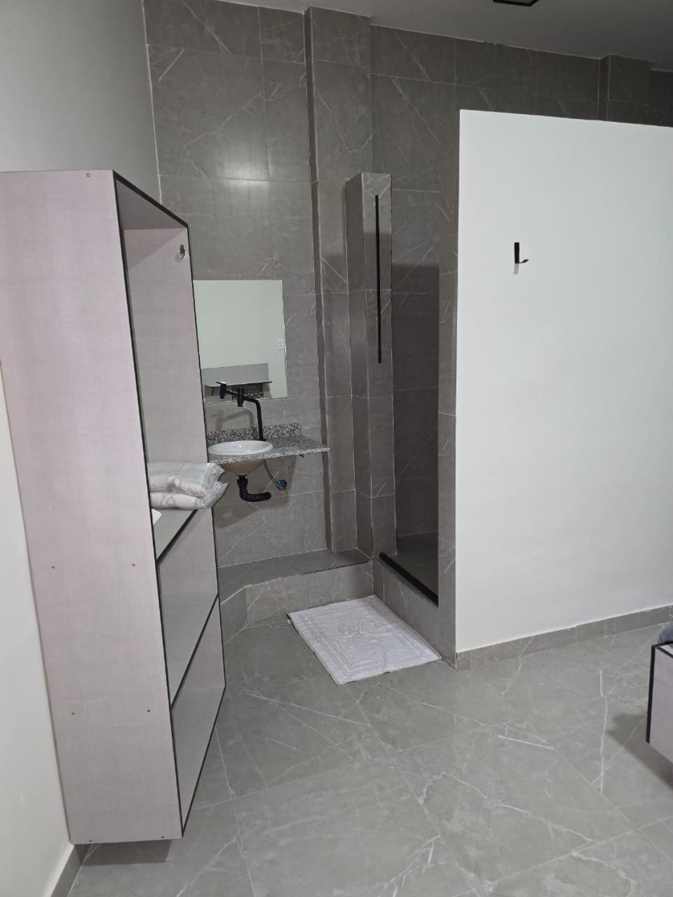 Hotel Singular *