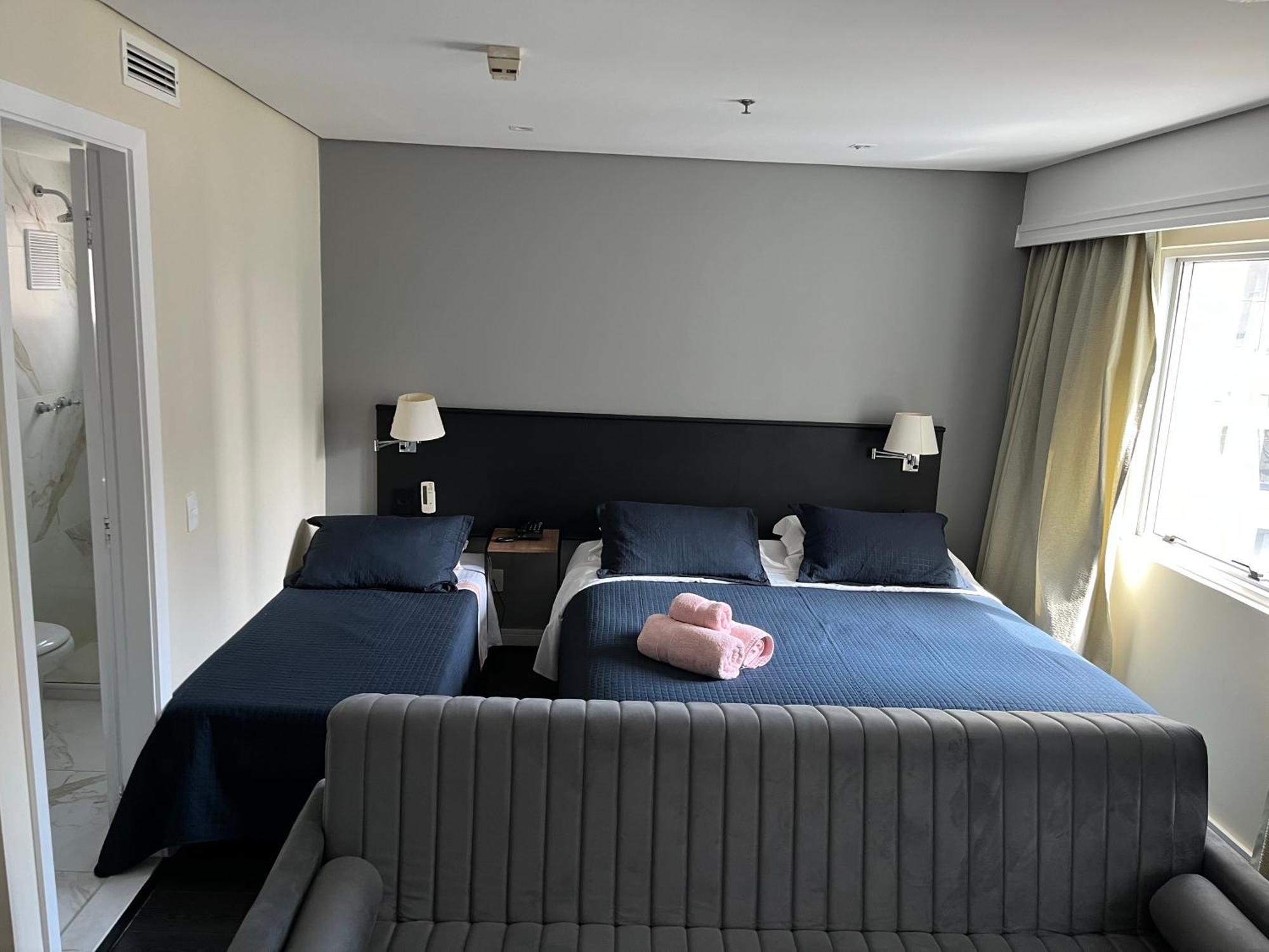 De Em Frente Ao Shopping Olimpia Aparthotel 4*
