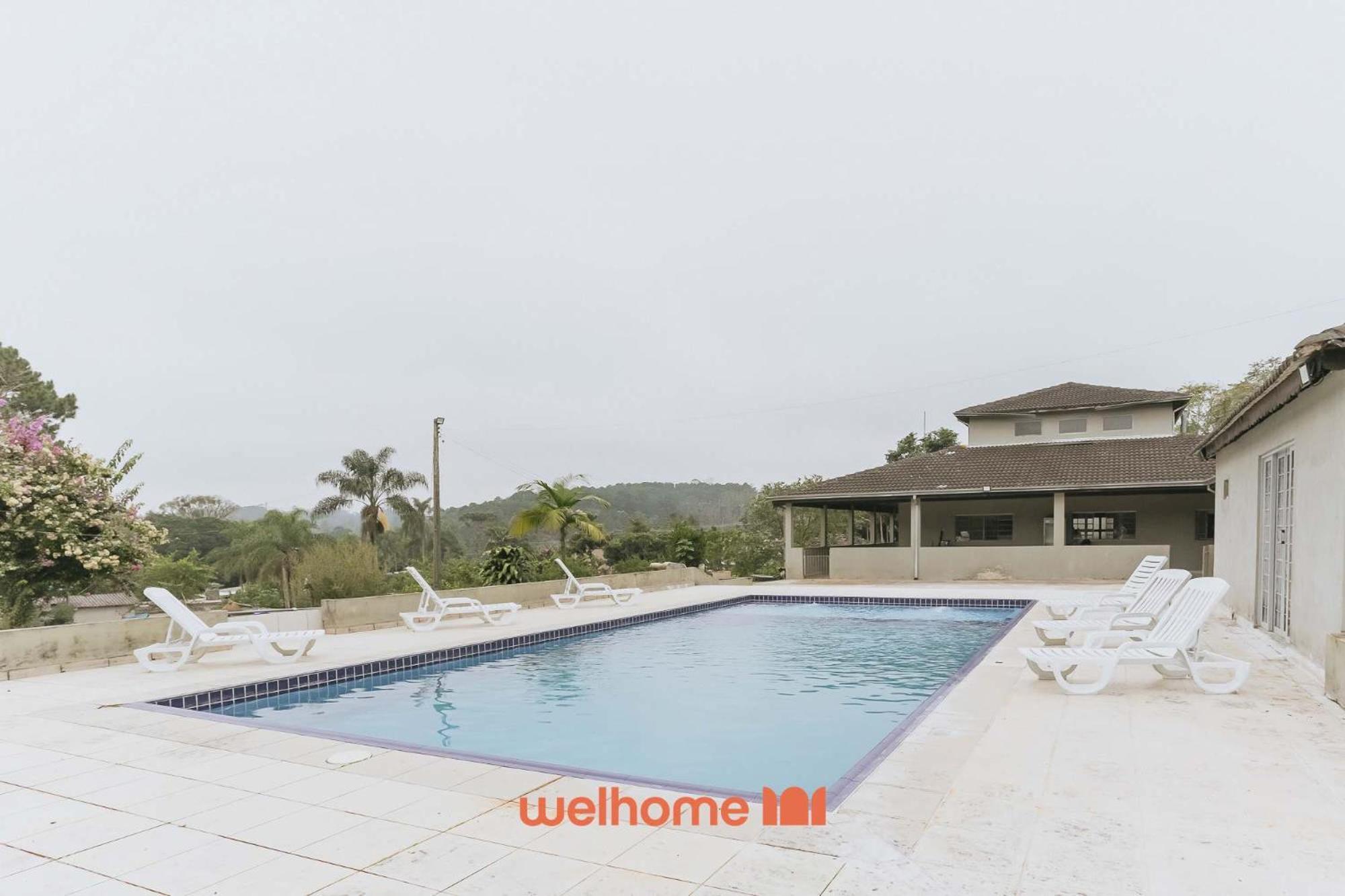 Ampla Casa Com Piscina Em Embu *
