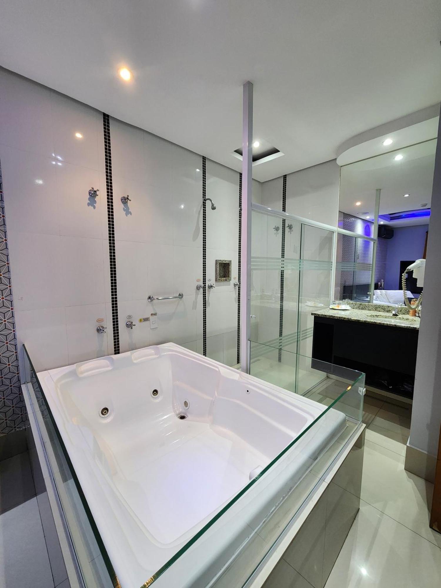 So 4 Love hotel
