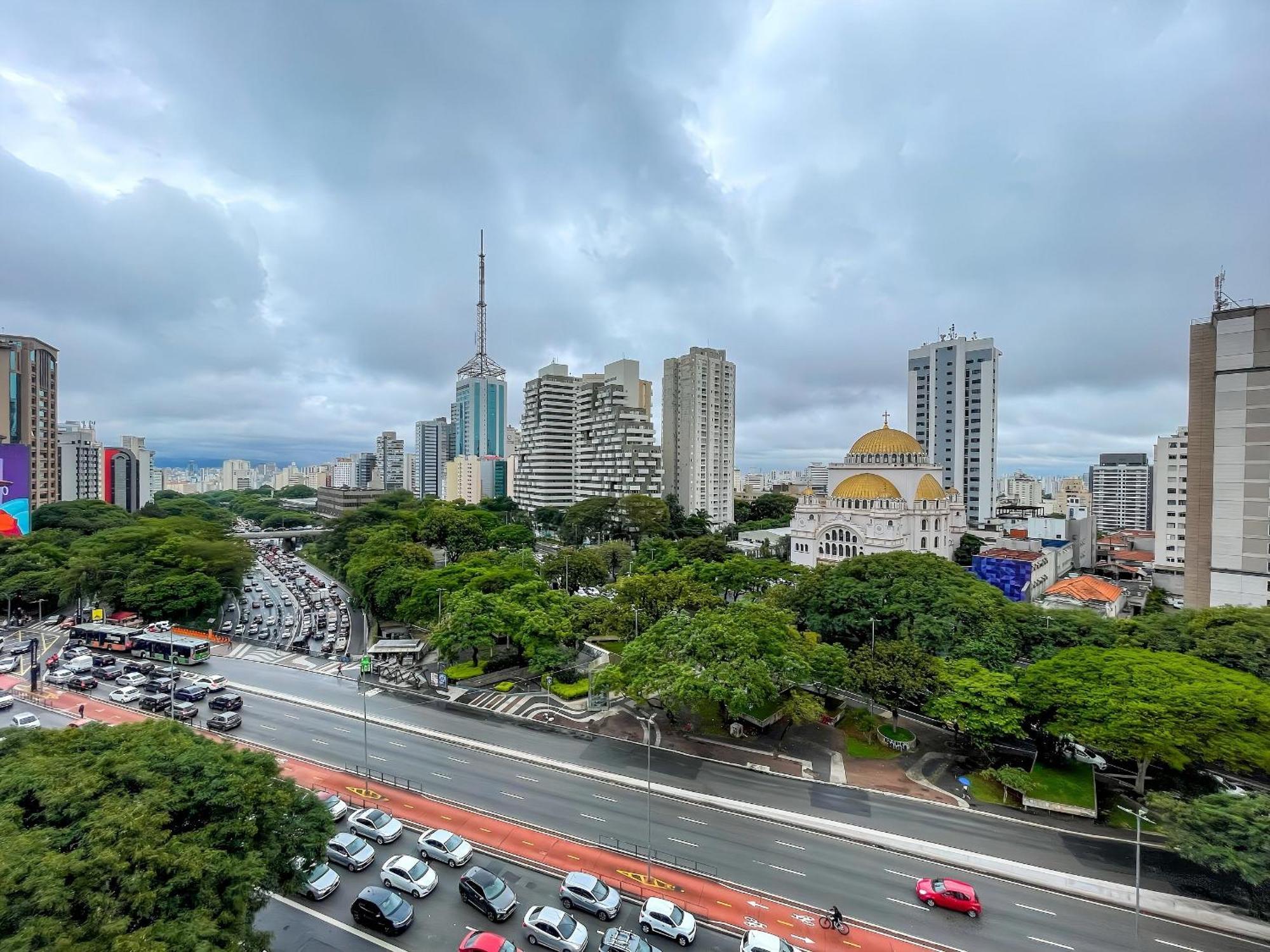 Luxo No Coracao De Sao Paulo, Estacionamento Pago * Sao Paulo