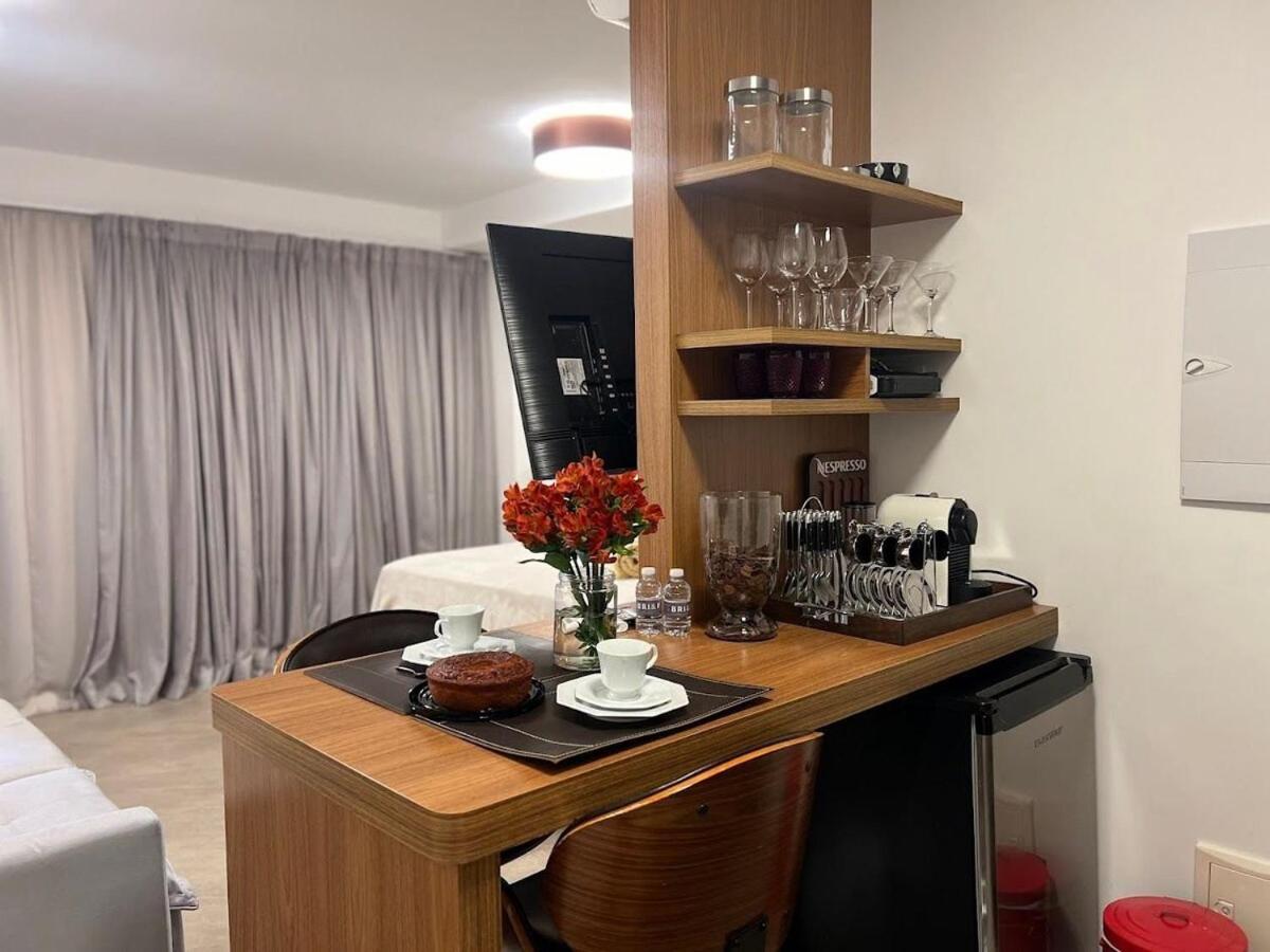 Wood - Home Office - For Four 4 Pessoas-Habitarte Brooklin Apartment *