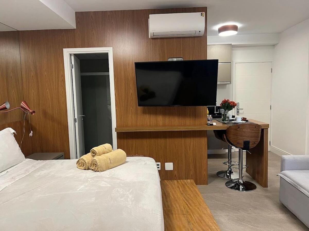 Wood - Home Office - For Four 4 Pessoas-Habitarte Brooklin Apartment *