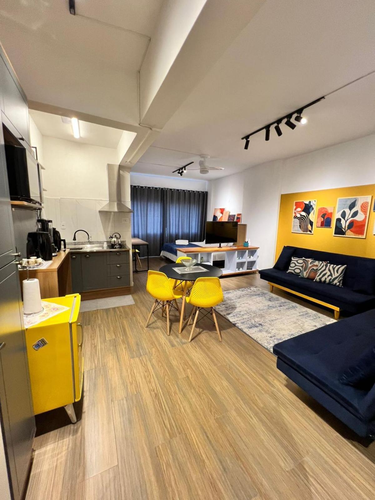 In The Heart Of Freedom! Apartemen