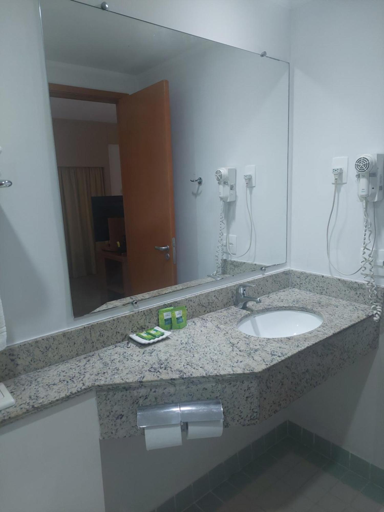 Flat Borges Lagoa Vl Mariana Ibirapuera Com Garagem Uh1007