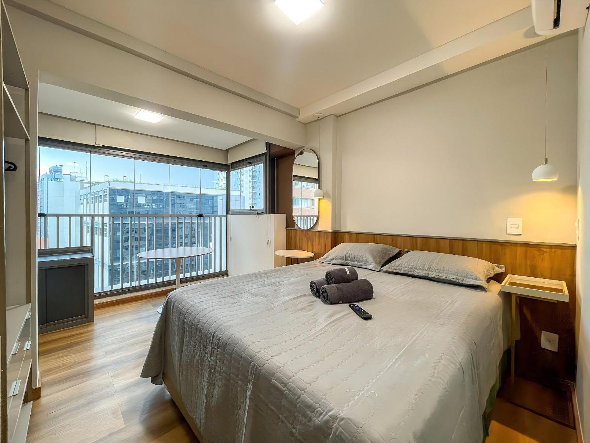 Handy Paraiso Com Piscina Ao Lado Do Ibirapuera Tatil Evi Sao Paulo