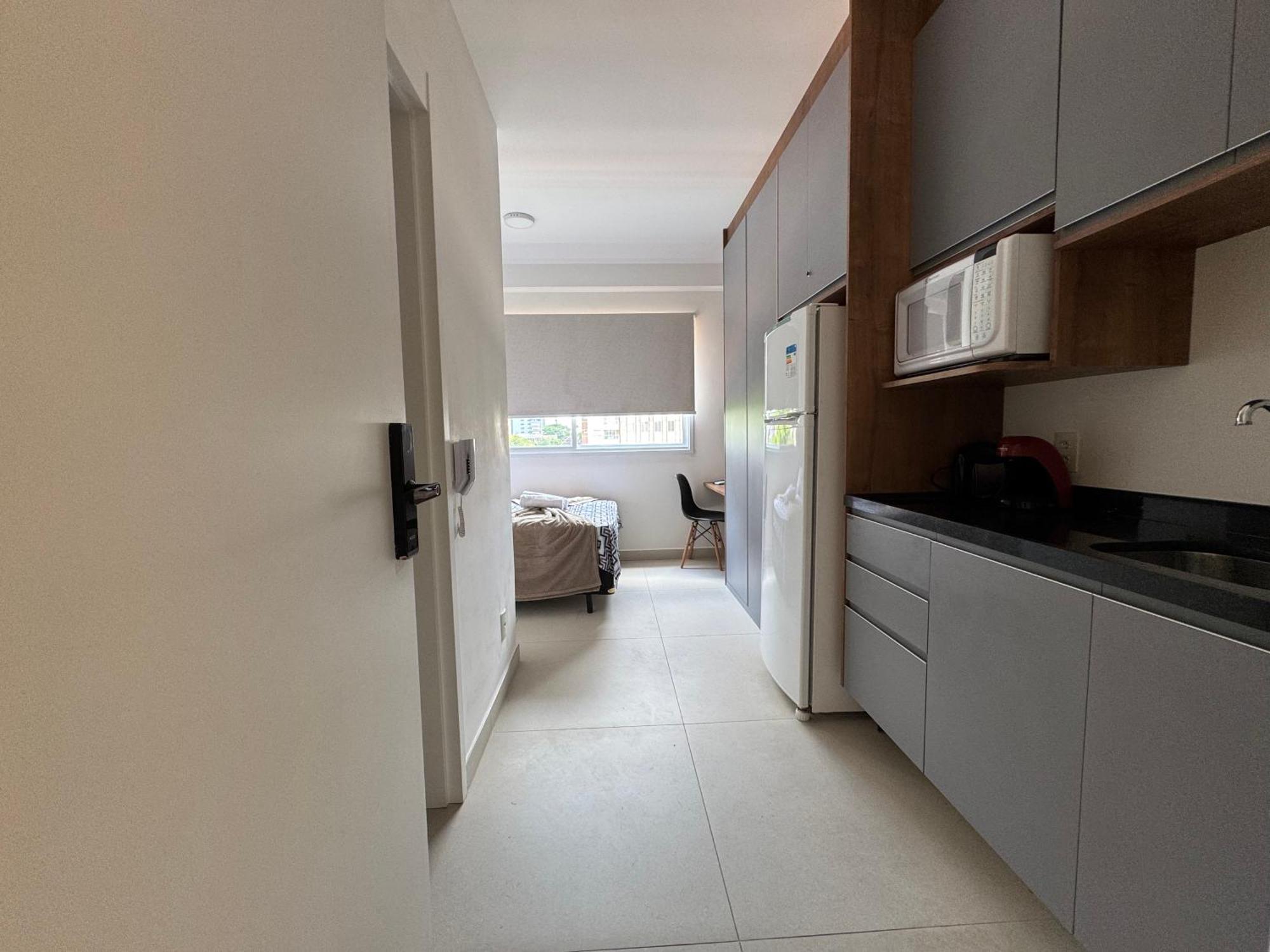 Apartment 513 - Cozy & Complete, Walk To Hospitals, Ibirapuera & Av Paulista! *