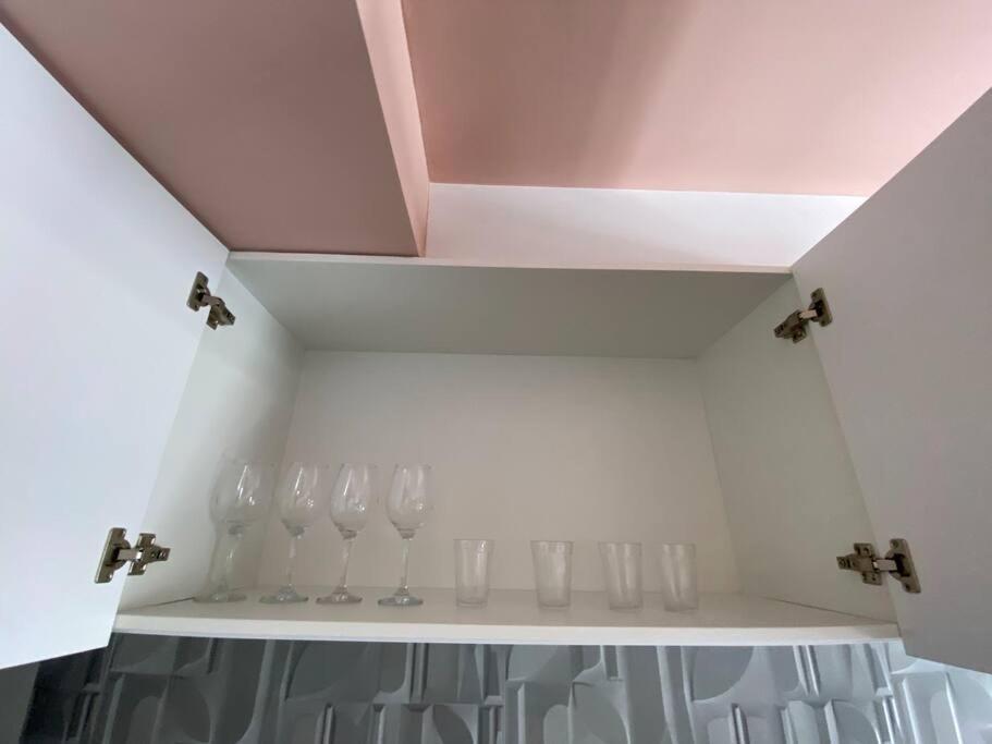 Apartemen Colorful Windows - Novo Na Liberdade