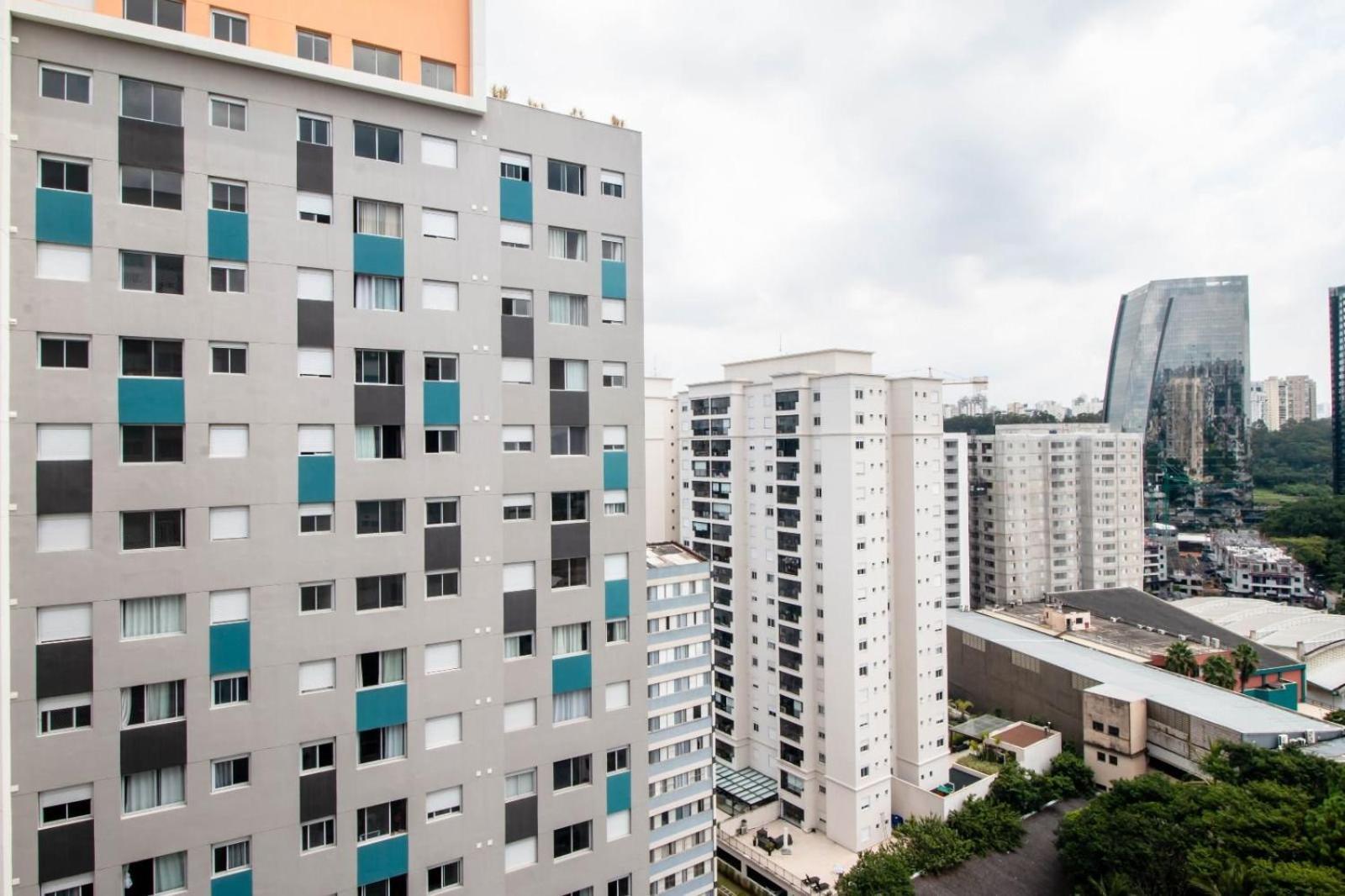 Santo Amaro Ao Lado Da Estacao Joao Dias * Sao Paulo