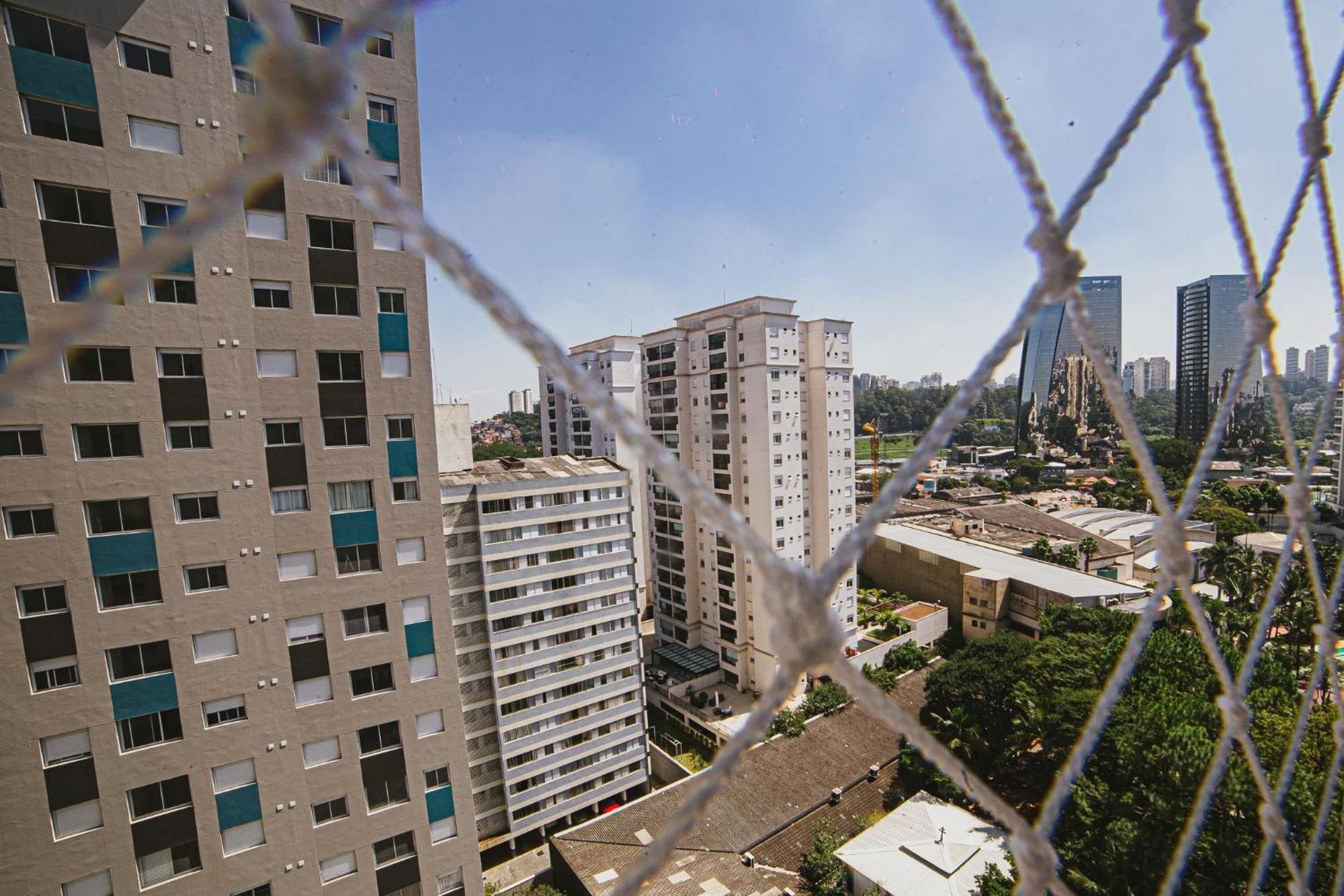 Apartment Santo Amaro Ao Lado Da Estacao Joao Dias *