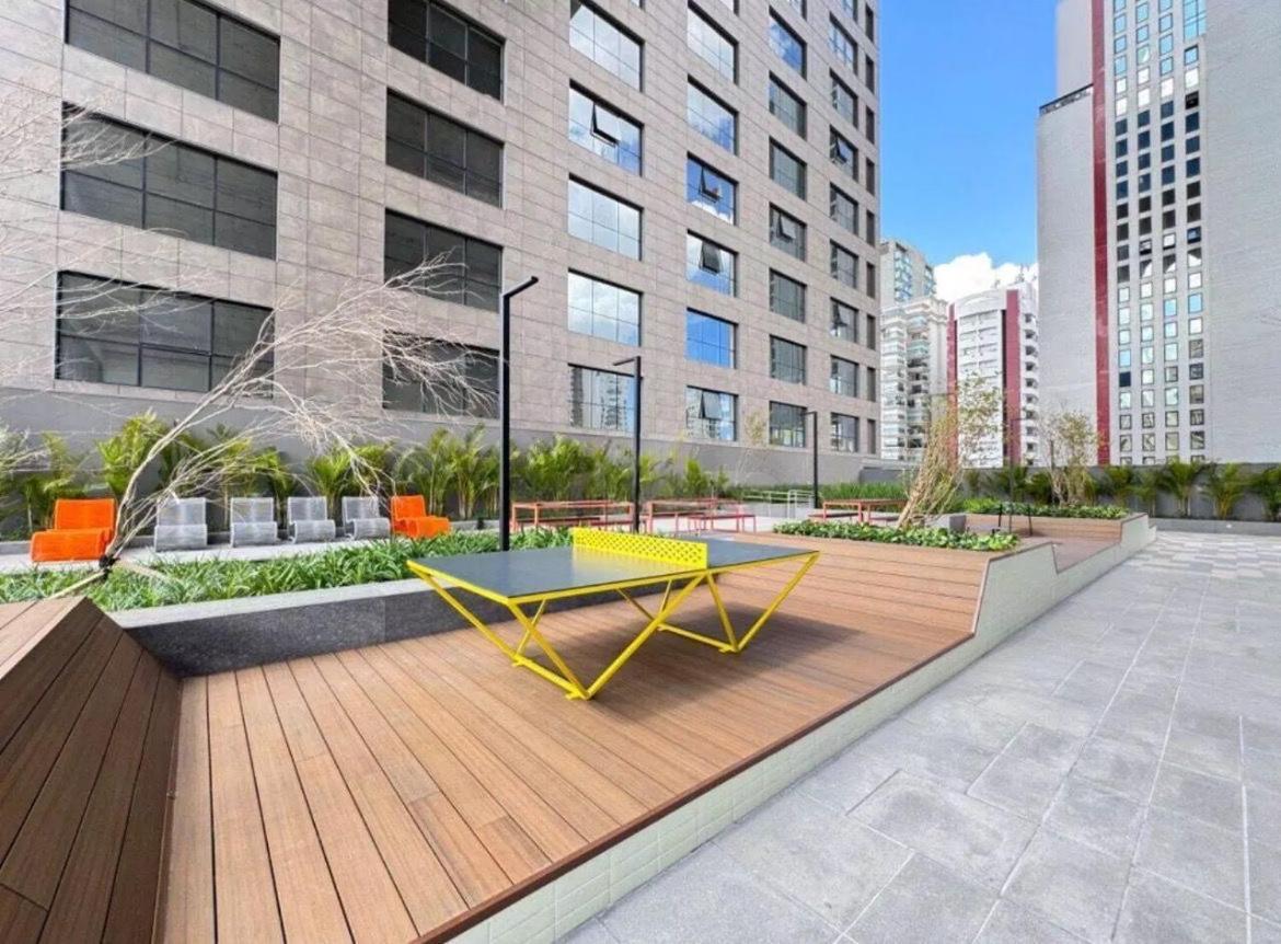 Apartment Em *