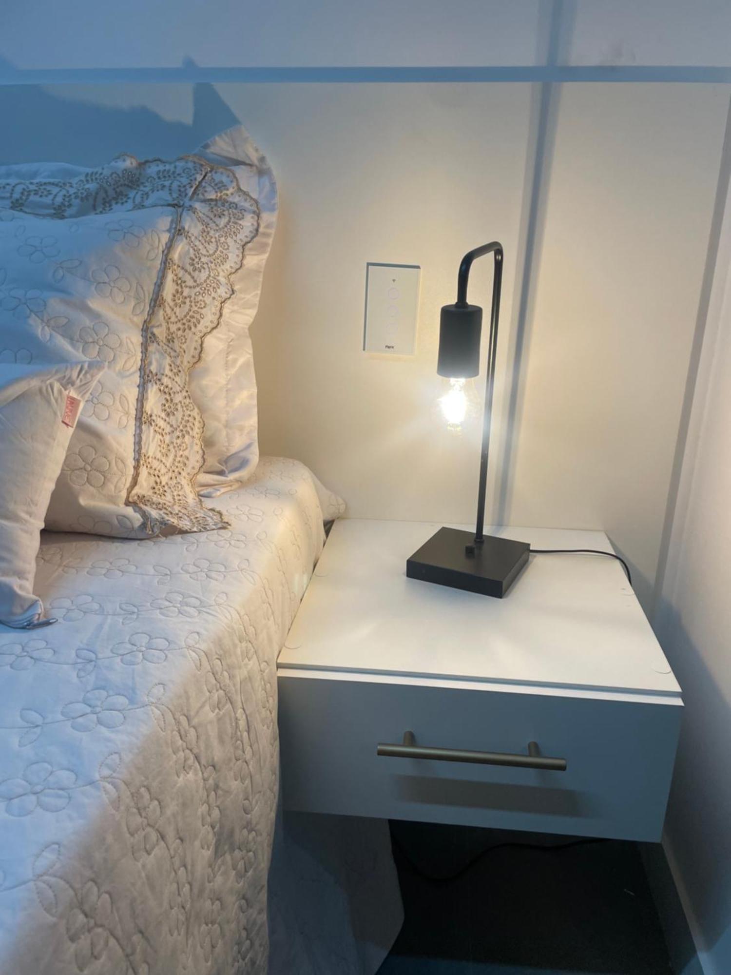 Apartment Em *