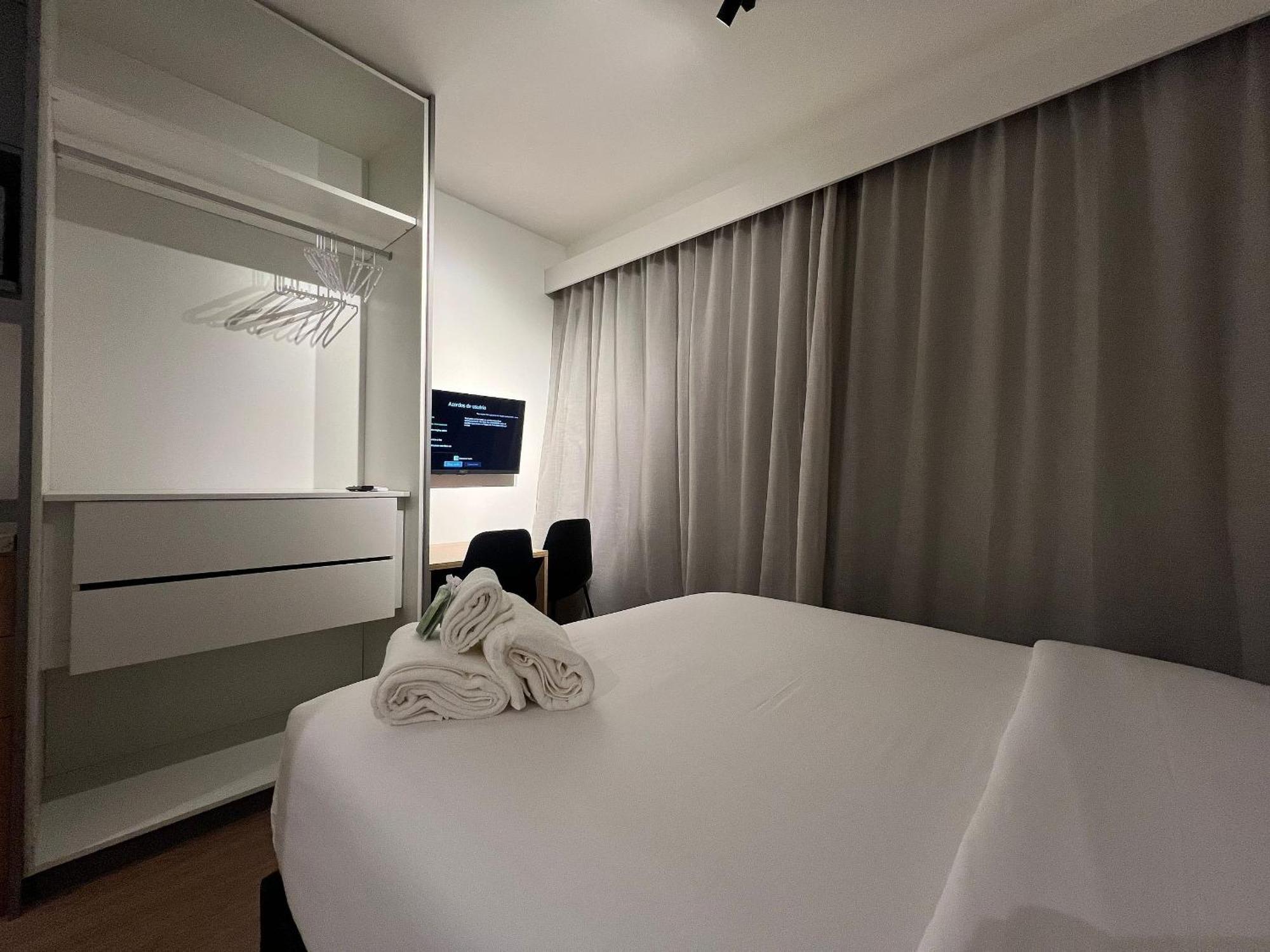 Maravilhoso Vl Mariana Wf/ac Metro Apartemen