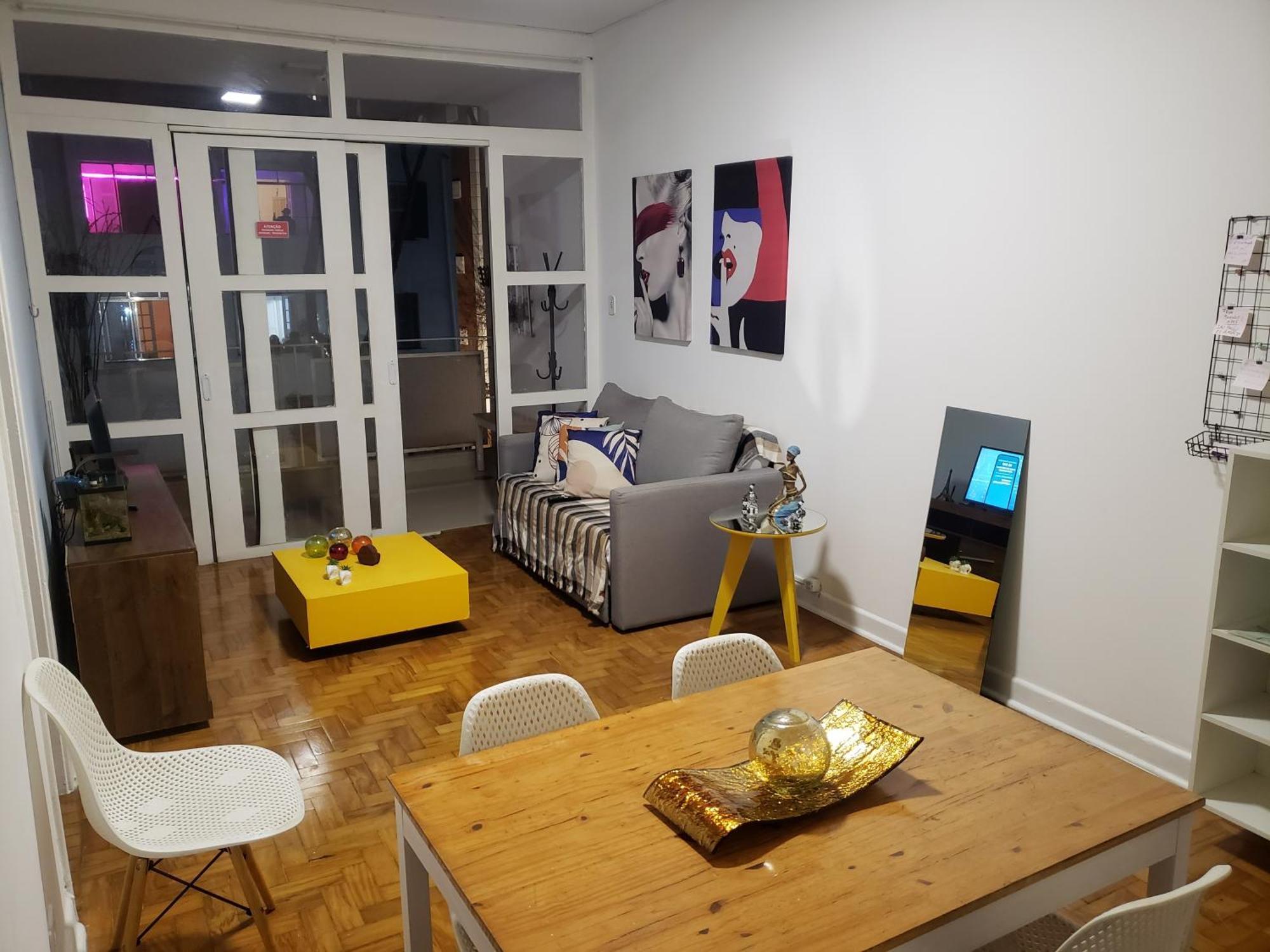 Quartos Prox A Av Paulista E Frei Caneca *