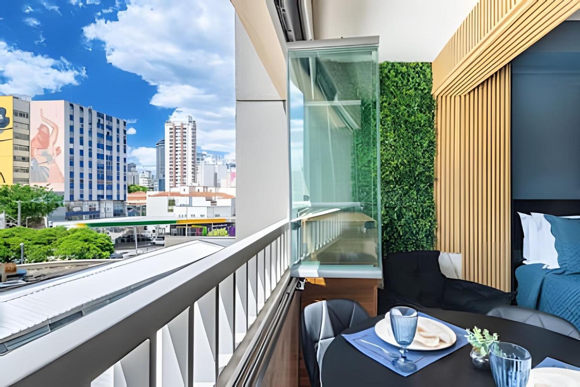 Pinheiros I Faria Lima, Apto Studio, 50m Metro, Piscina, Wi-fi Căn hộ *