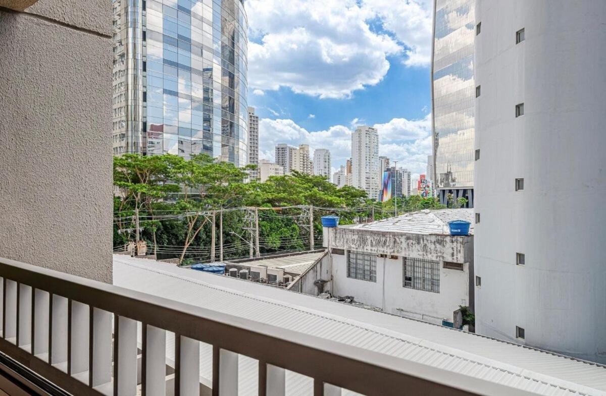 Căn hộ Pinheiros I Faria Lima, Apto Studio, 50m Metro, Piscina, Wi-fi