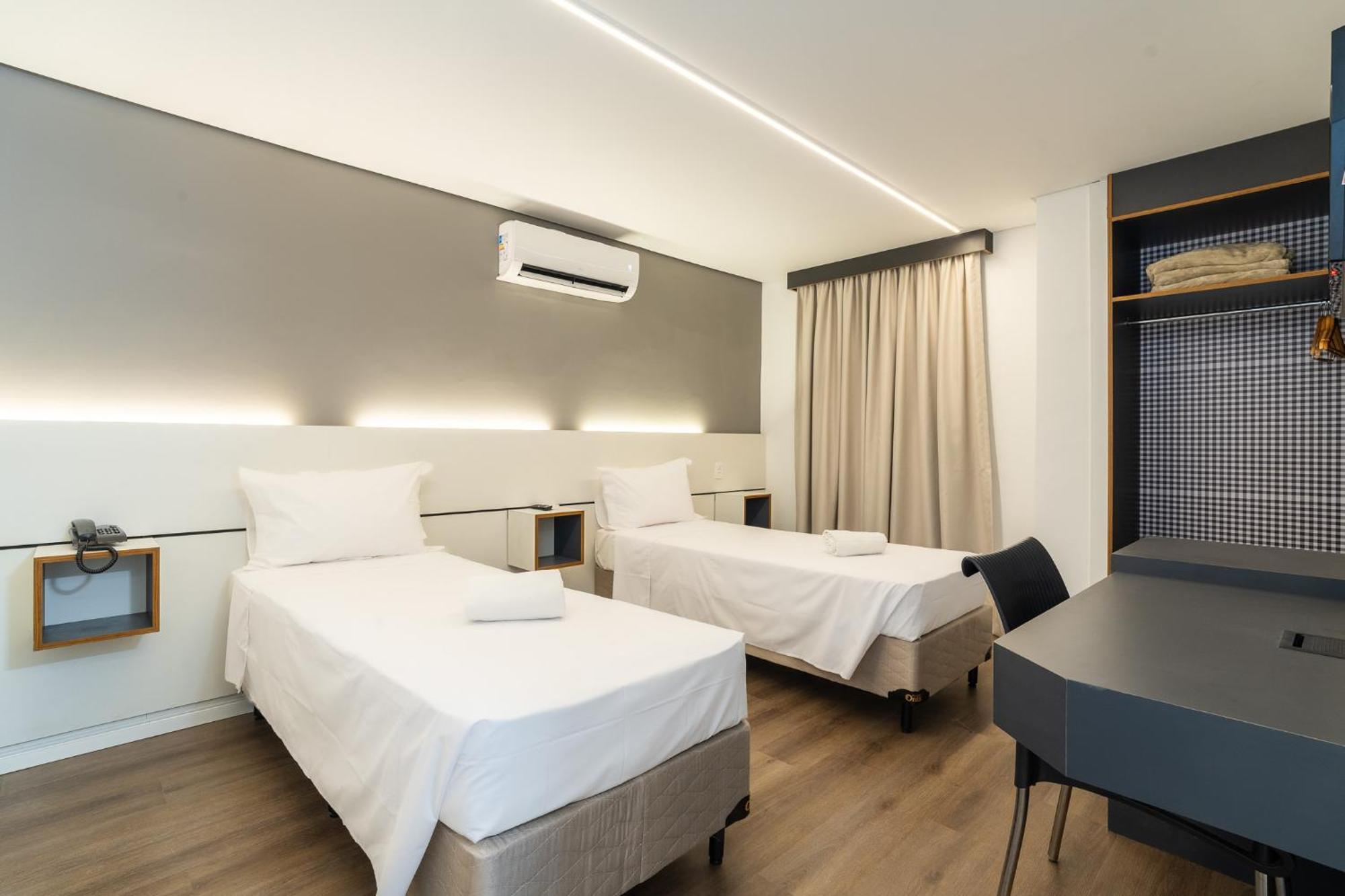 Uniclass Lapa Hotel