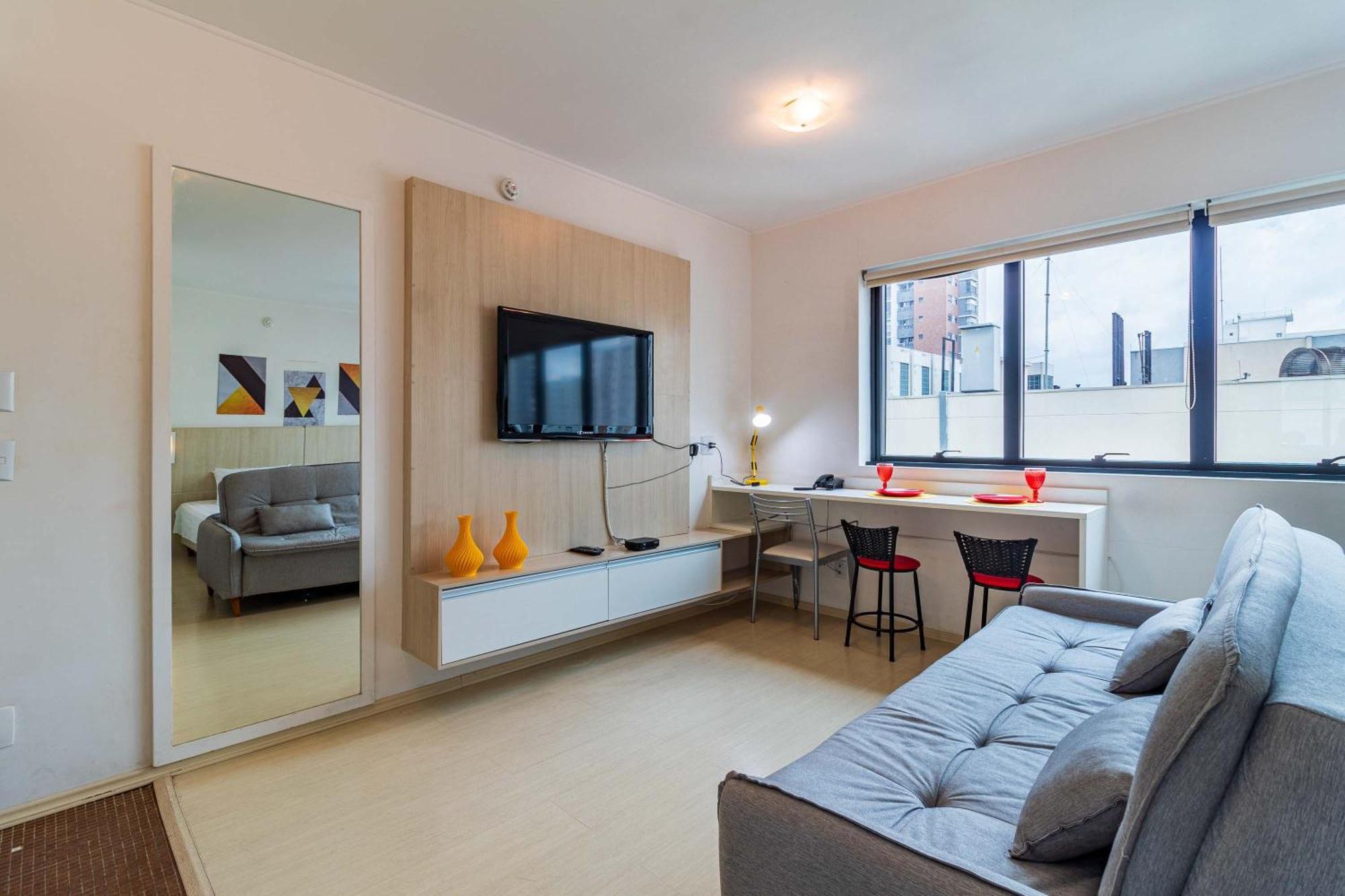 Hotel Flat Fabuloso Ibirapuera Com Garagem 4*