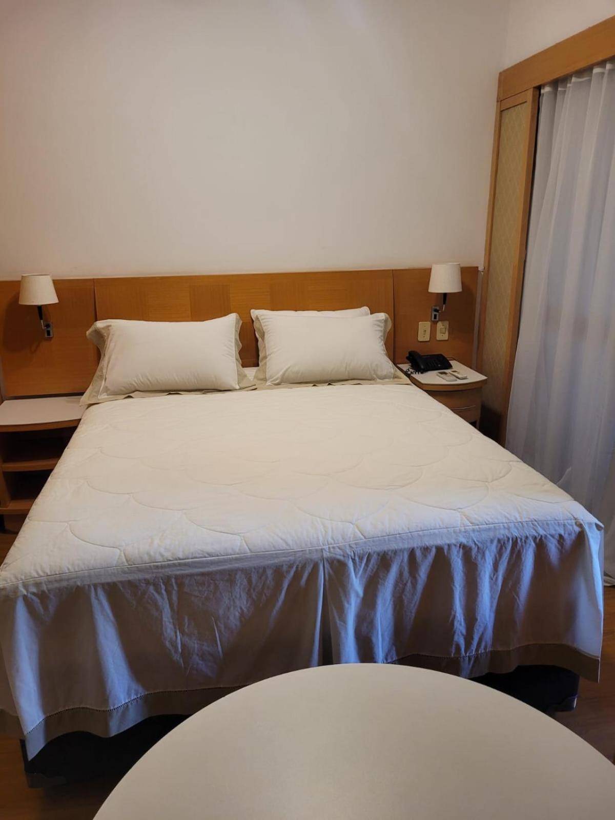 Flat 4 Estrelas Jardins Alameda Lorena - Sao Paulo *