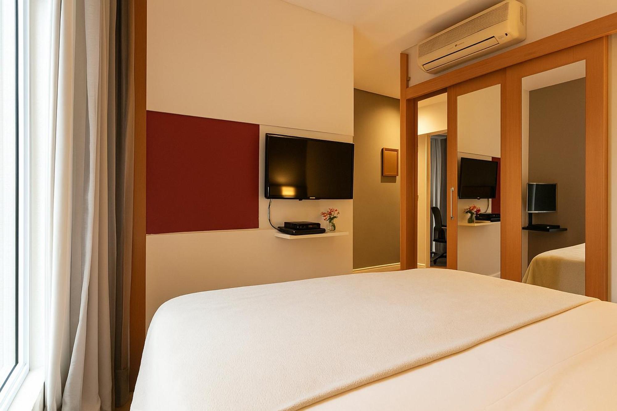 Elegance Stella Vega Apartemen