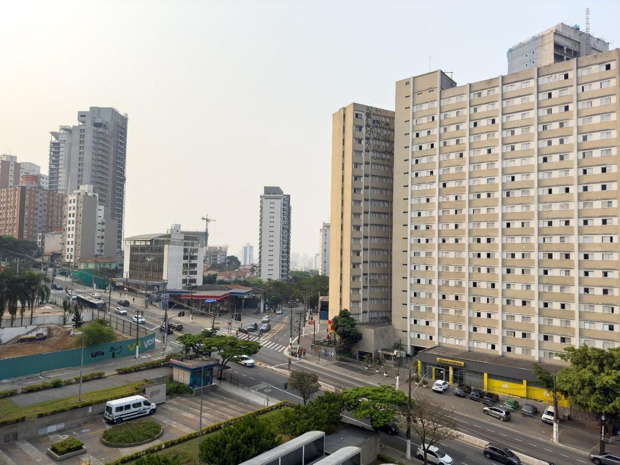 Na Madalena, Metro Ao Lado E Conforto! Apartment Sao Paulo
