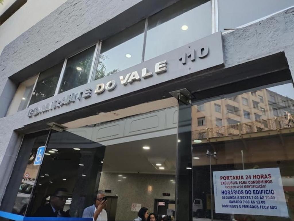 Brasileiro No Coracao De - Perto De Tudo!!! *