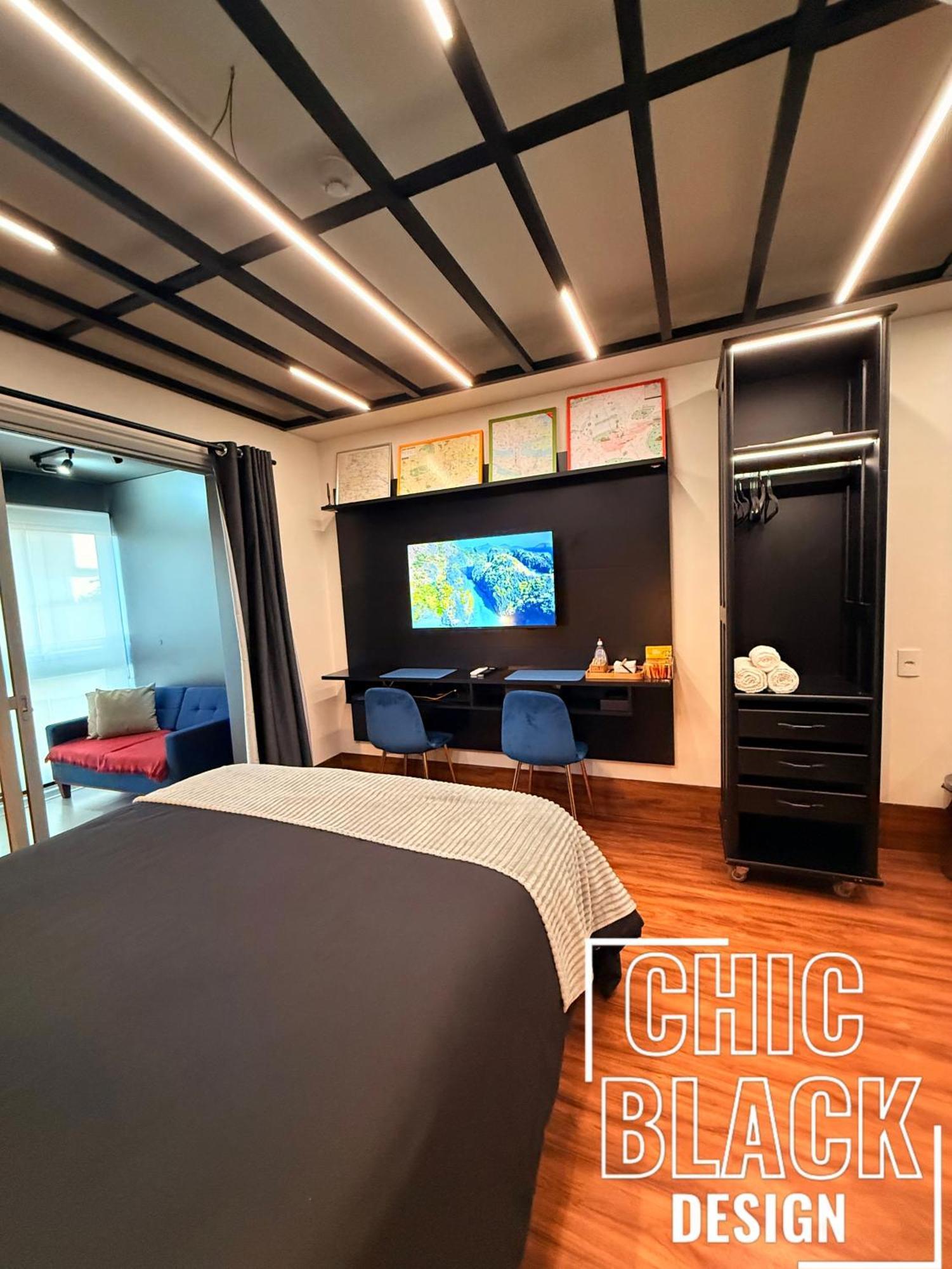 Chic Black Design - Zpinheiros Apartamento