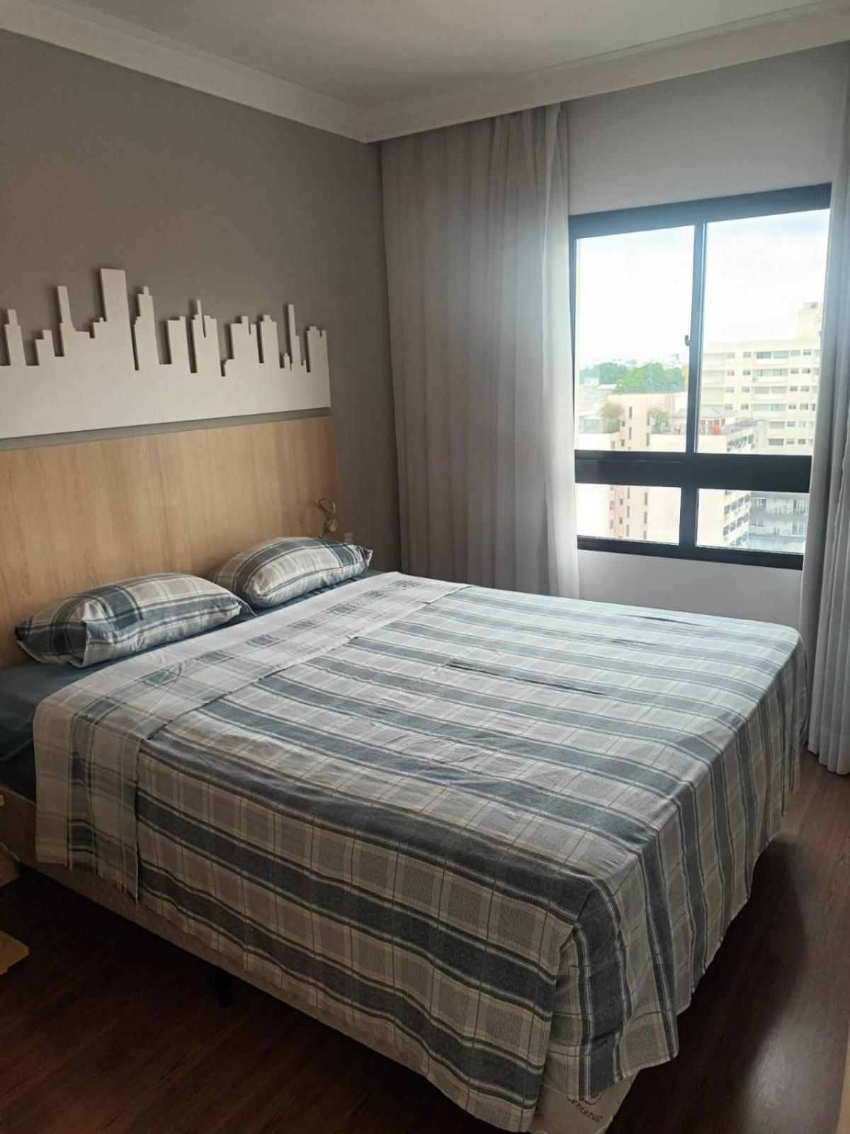 Flat Em Pinheiros Equipado Em 4 Stat