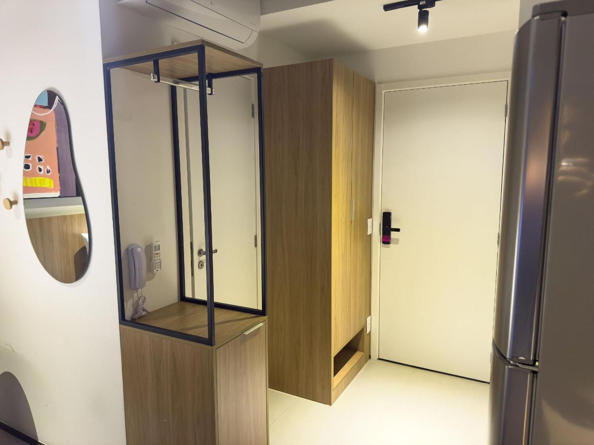 Apartment On Augusta By Housi