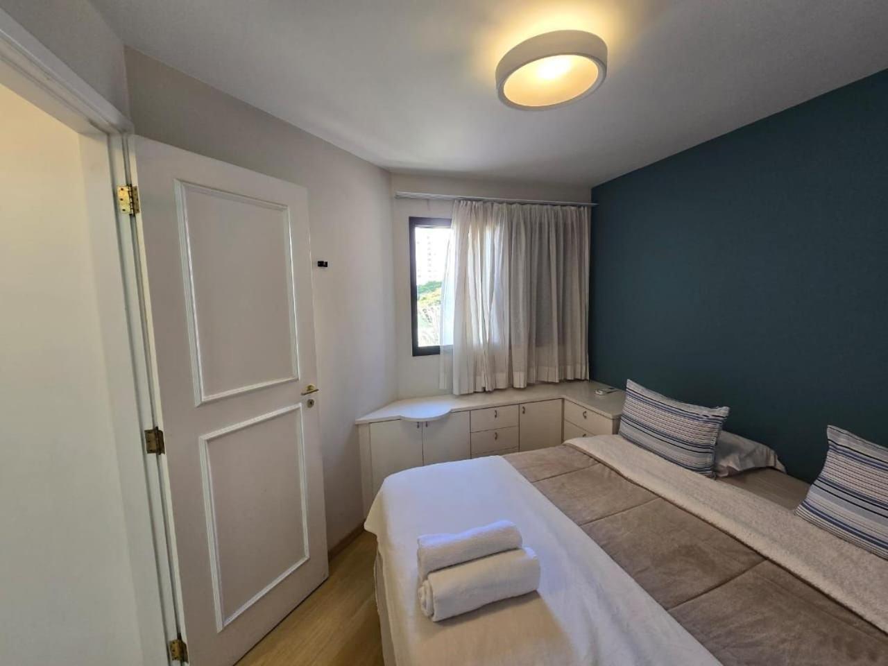 Apart/hotel C/2 Quartos E Dois Banheiro Moema Sp Apartemen